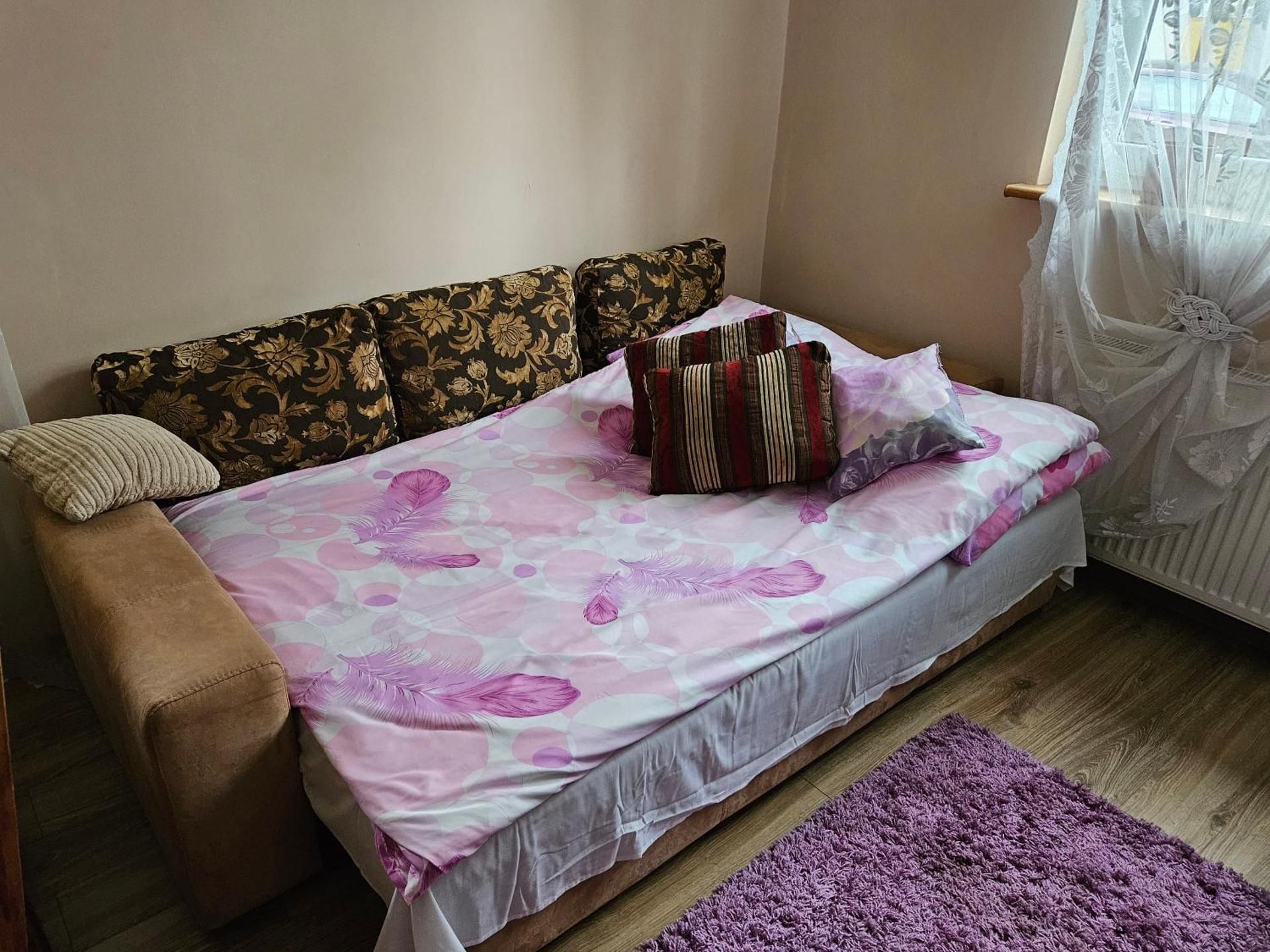Standard Double Room with Shared Bathroom