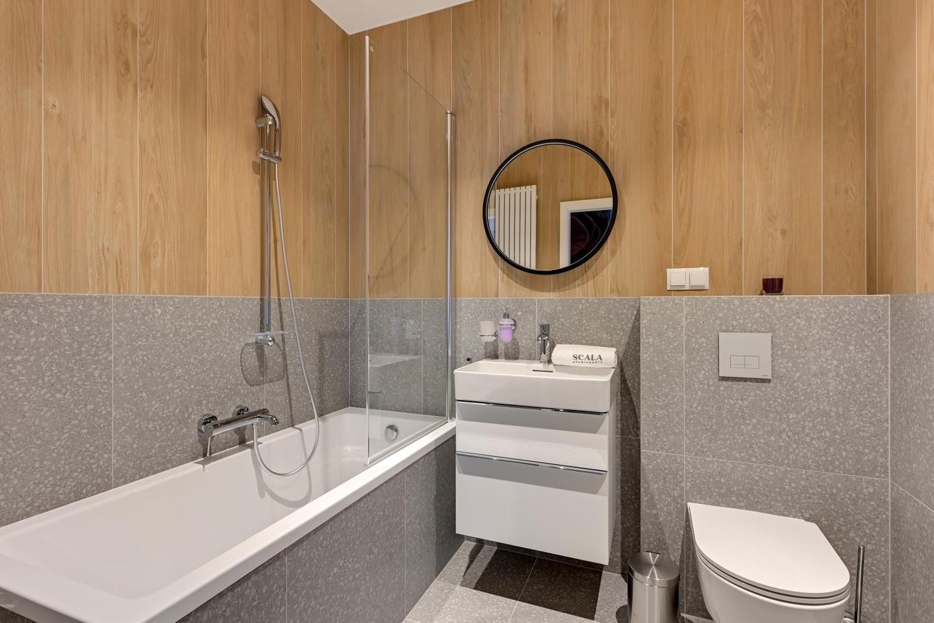 Superior One-Bedroom Apartment with Balcony