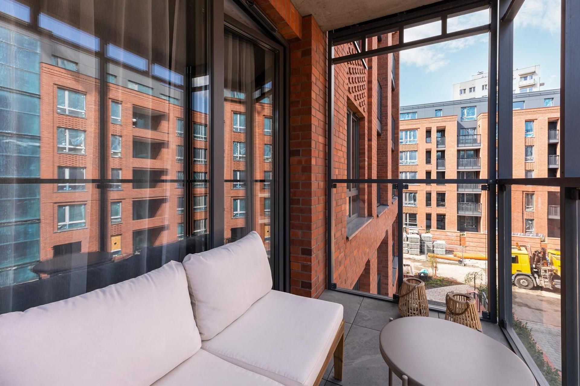 Superior One-Bedroom Apartment with Balcony
