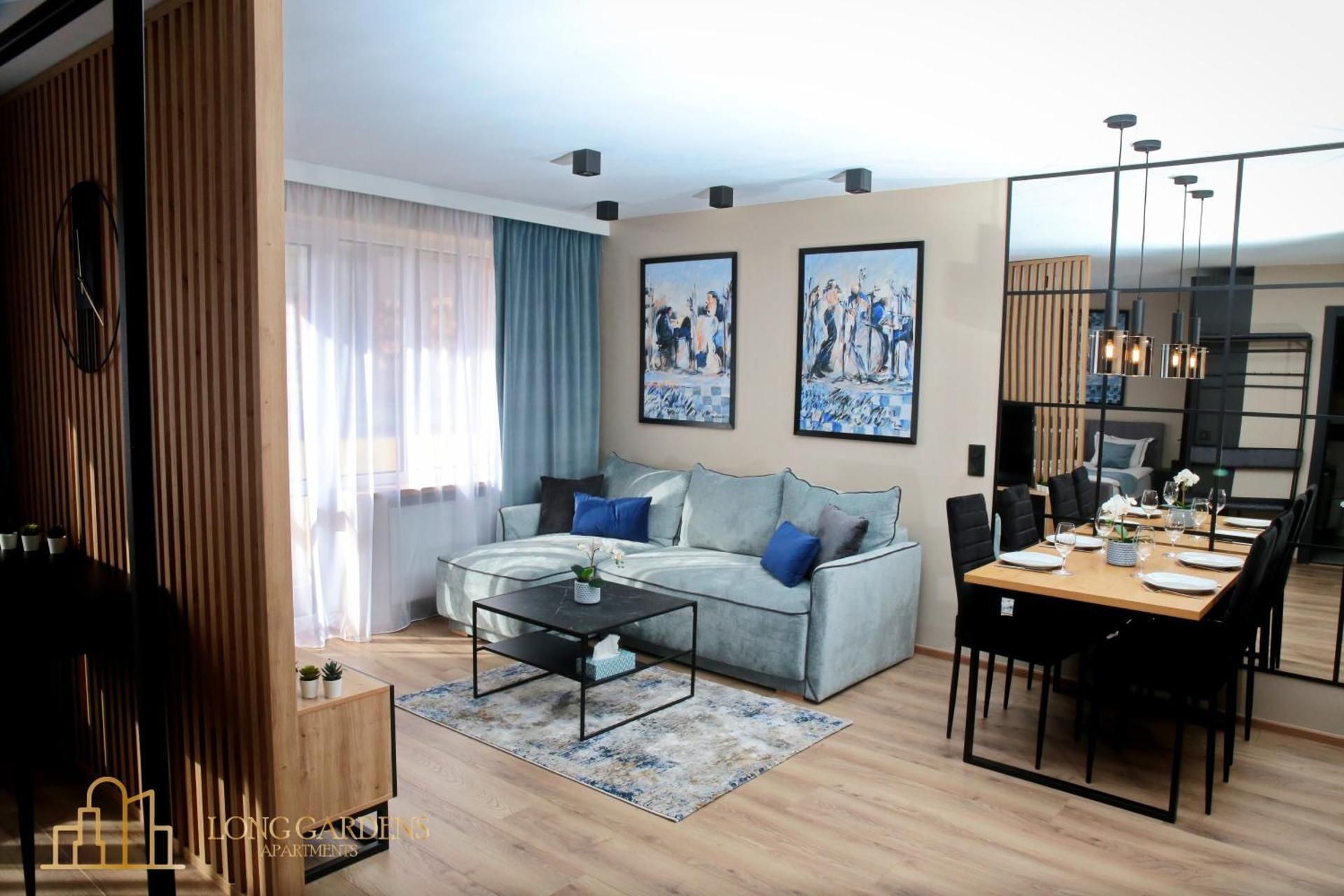 Deluxe King Suite