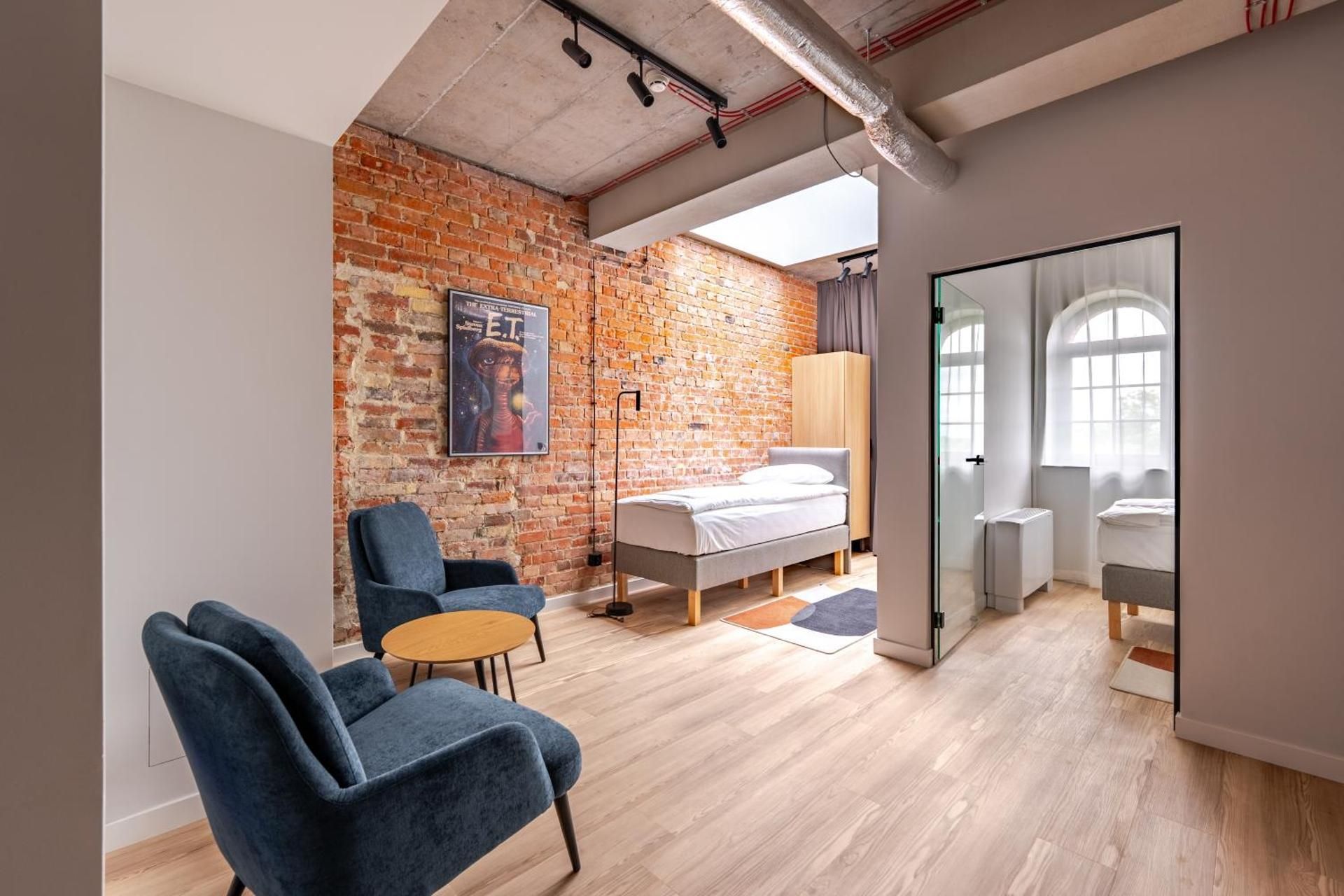 Spacious accessible studio