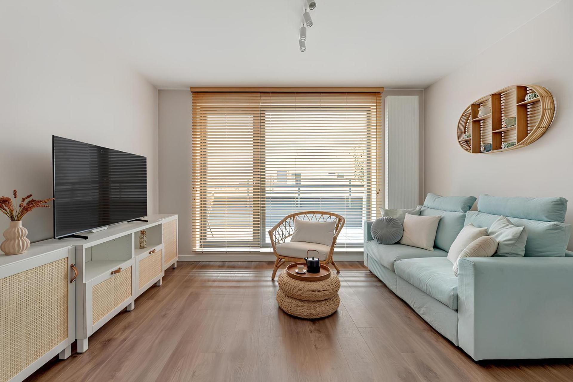 One-Bedroom Apartment with Balcony
