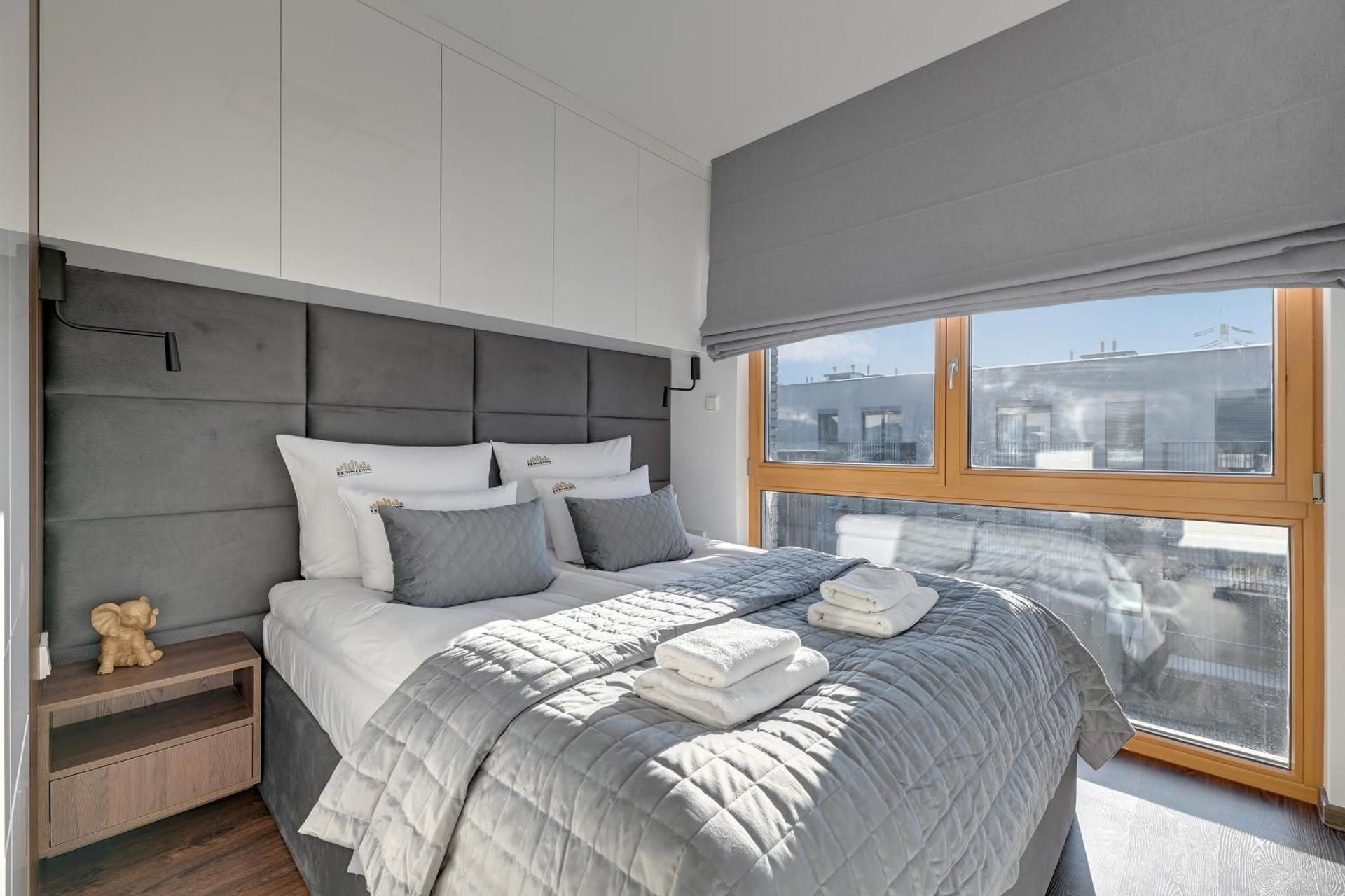 Deluxe King Suite
