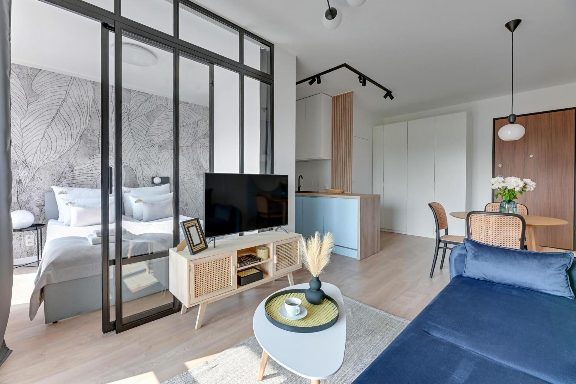 One-Bedroom Apartment with Balcony