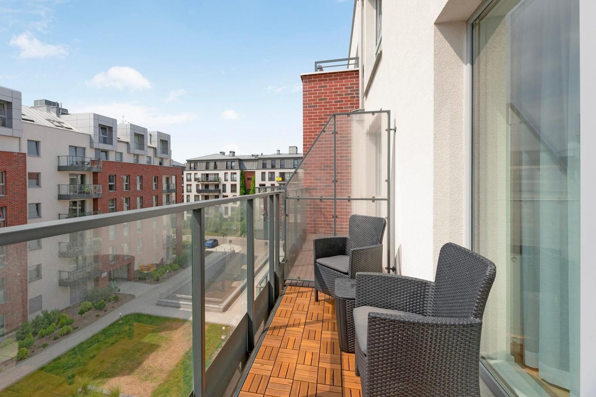 Two-Bedroom Apartment (parking)