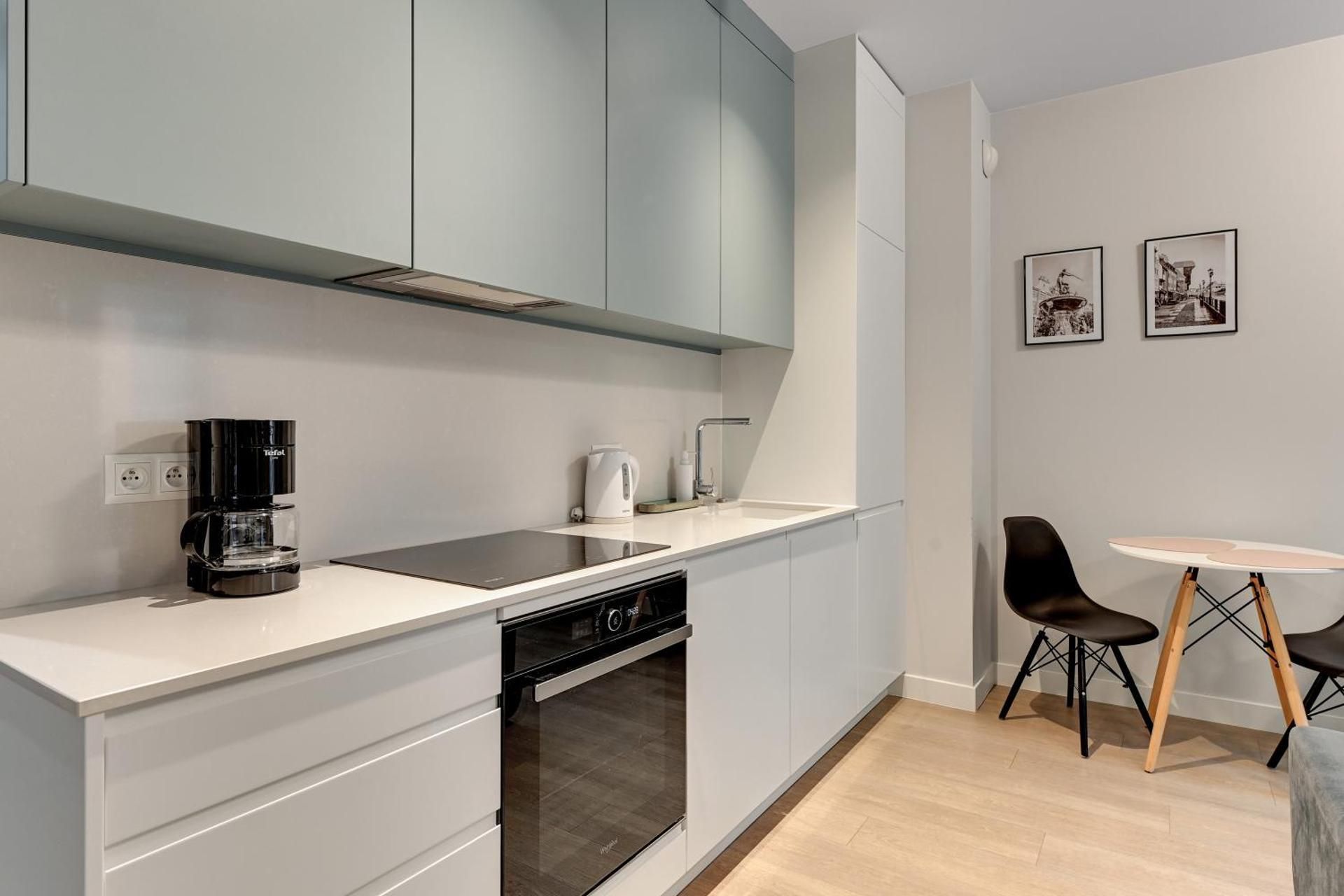 Scala Apartments by Blue Mandarin Studio with Sofa Bed - Łąkowa 60C street 3