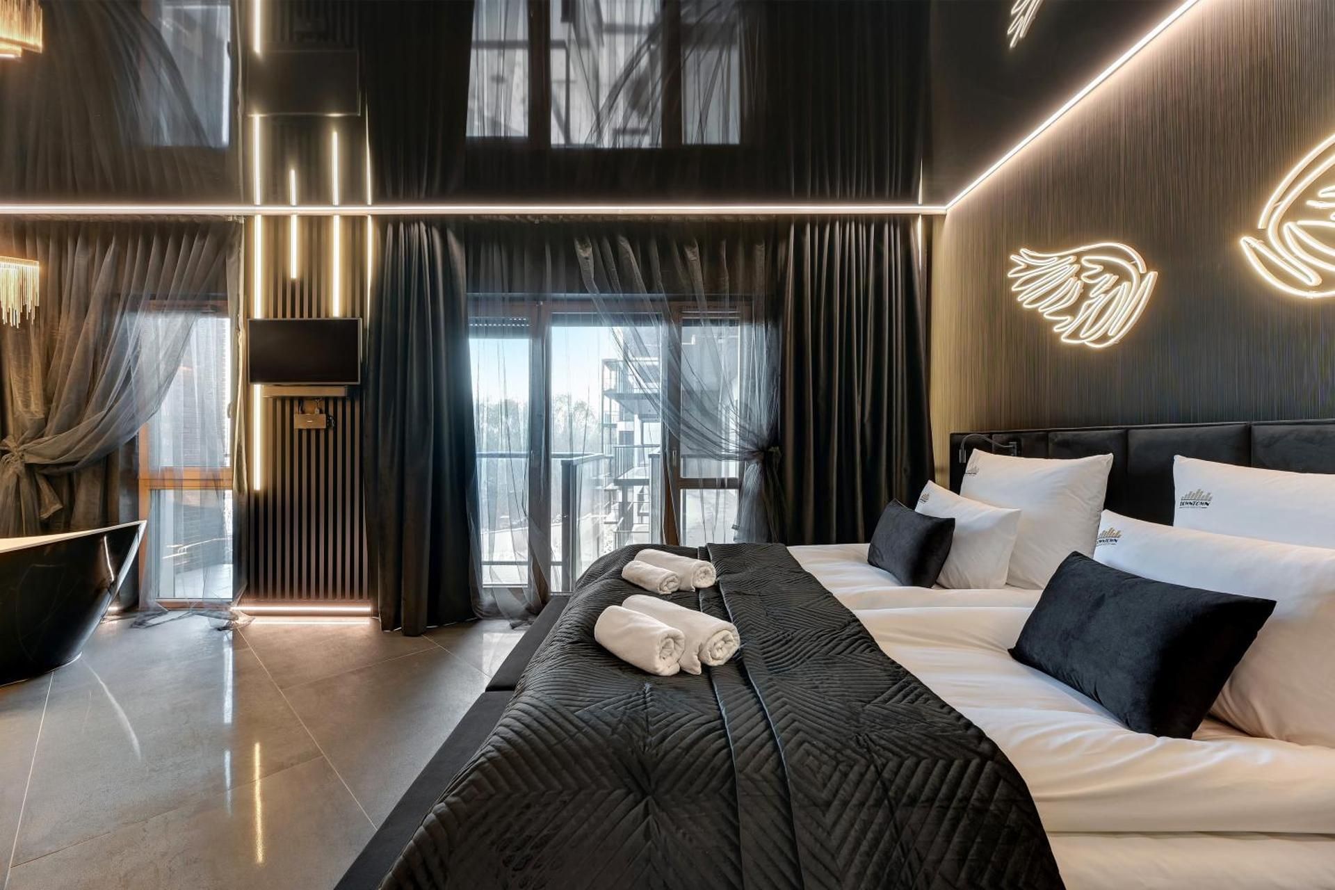 Superior Apartment with Balcony