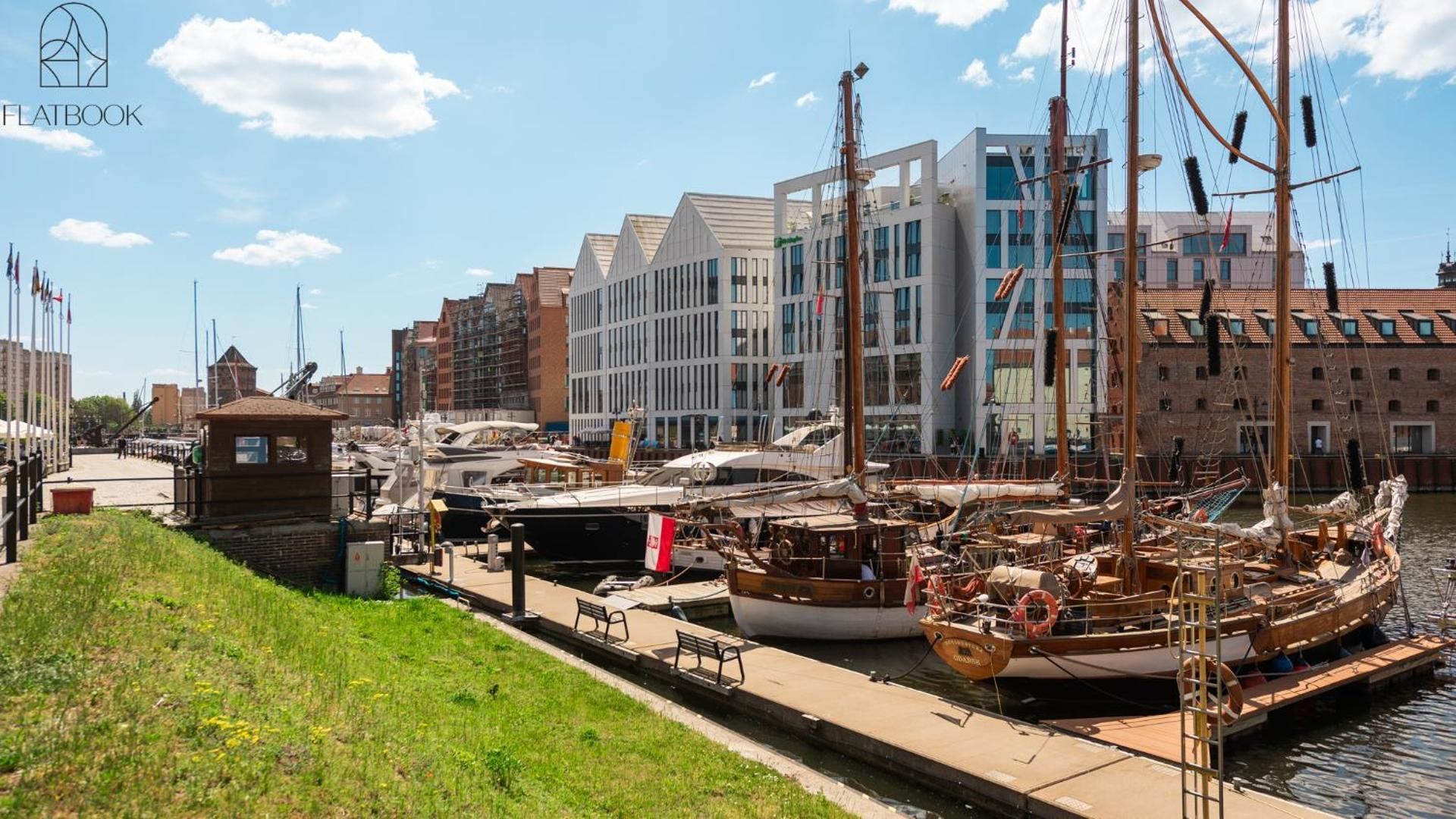 Flatbook - City Center Apartments