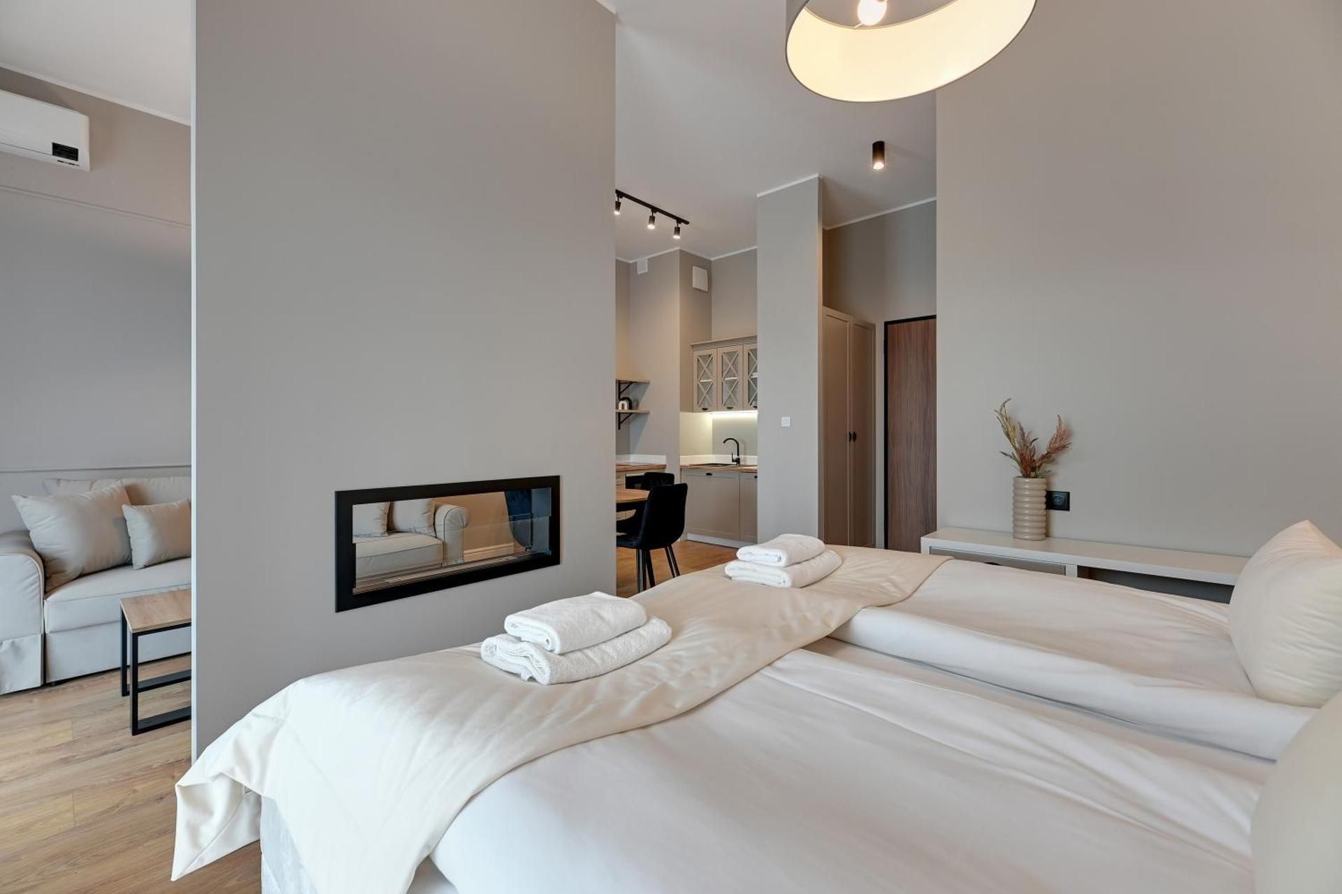 Deluxe Studio Apartment