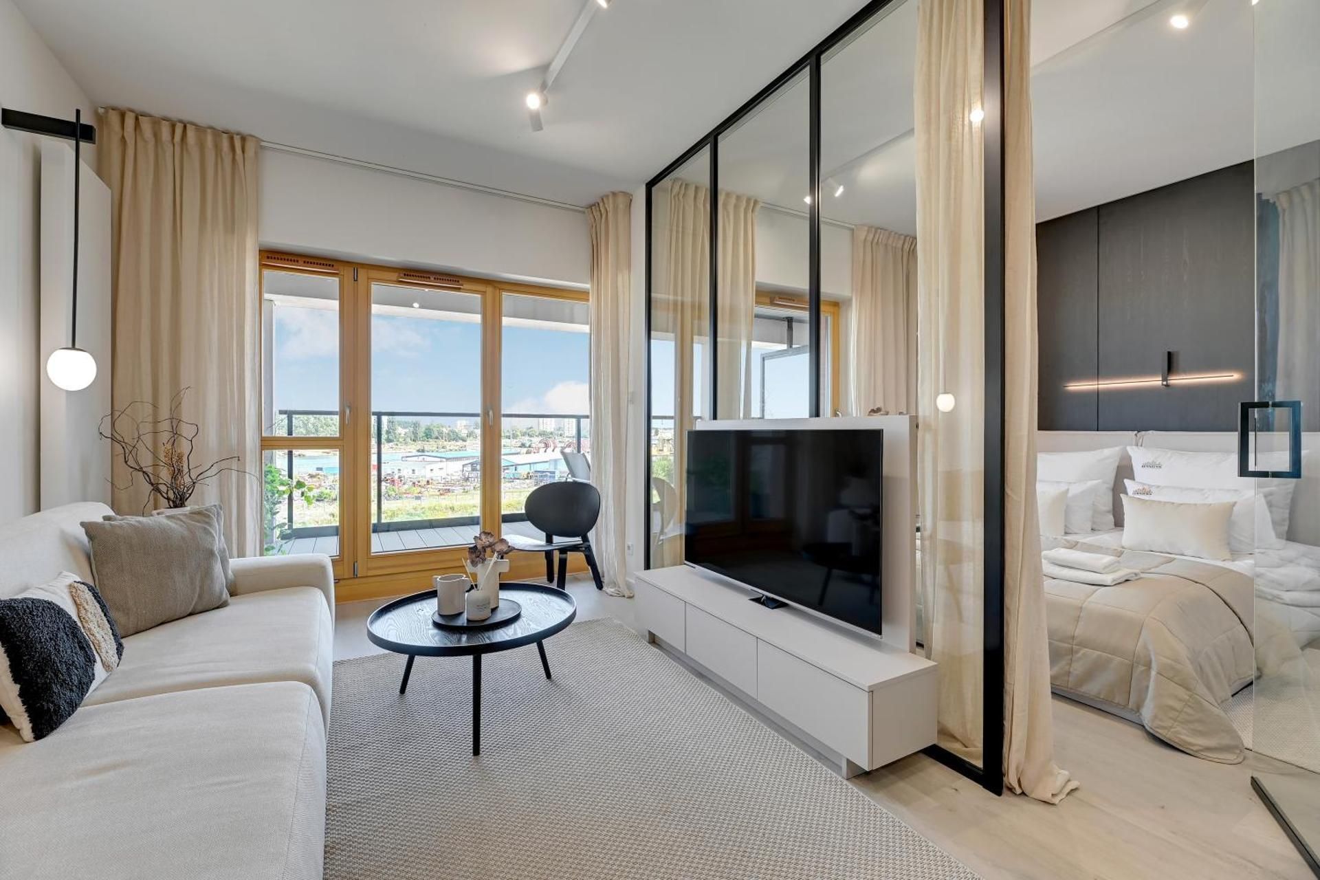 Deluxe Suite Apartment with Balcony