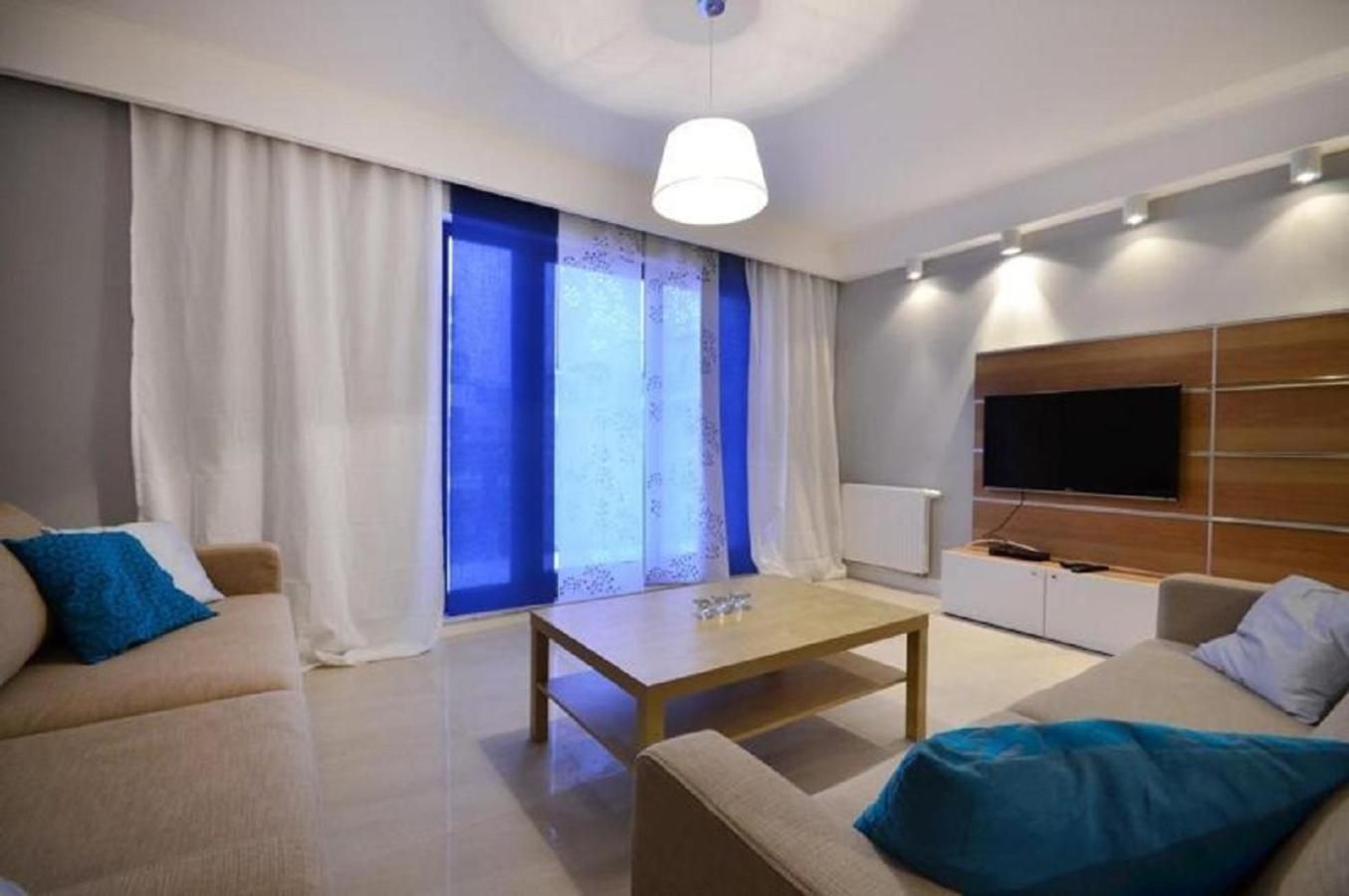 1-Bedroom Deluxe Apartment