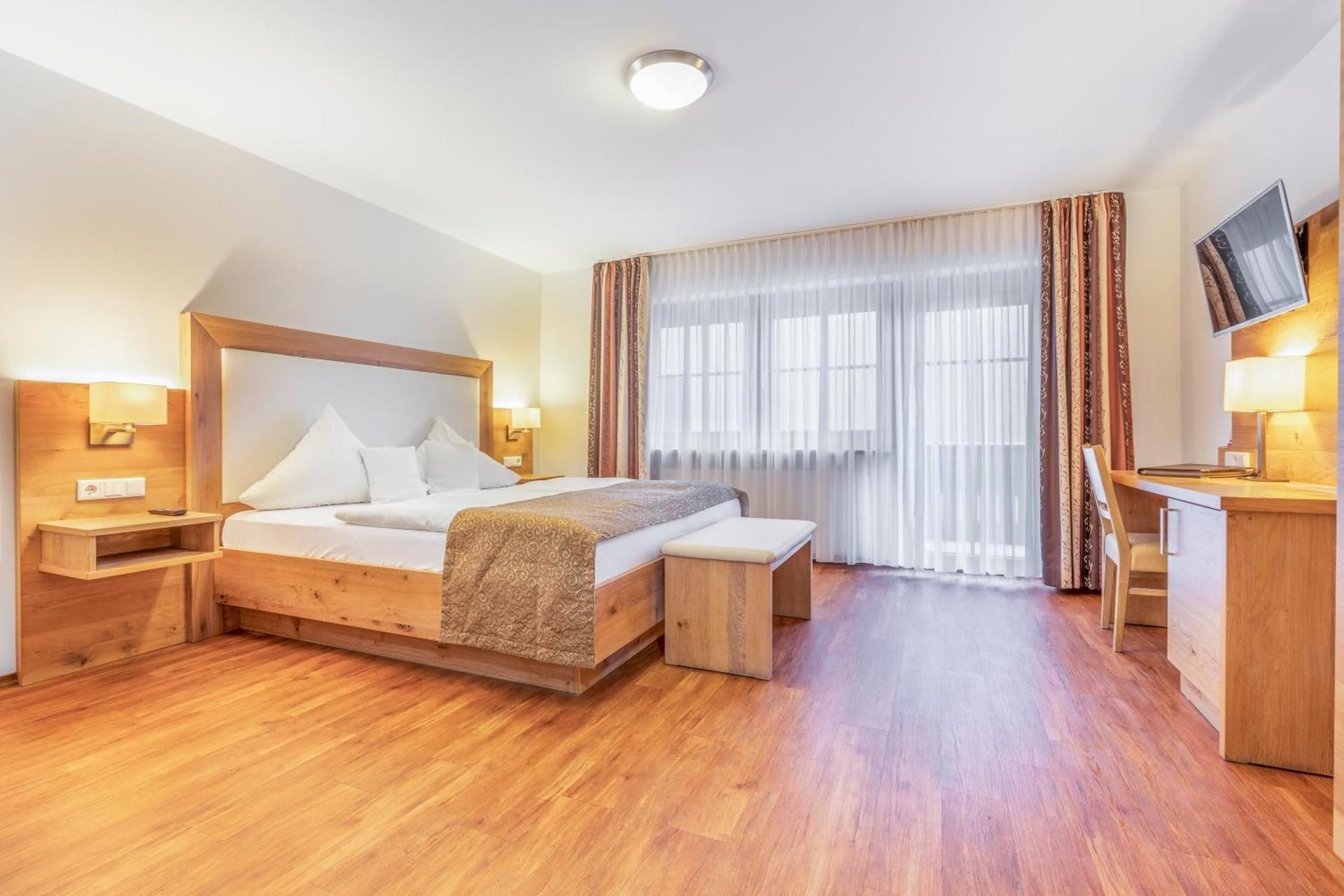 Deluxe Double Room with Balcony