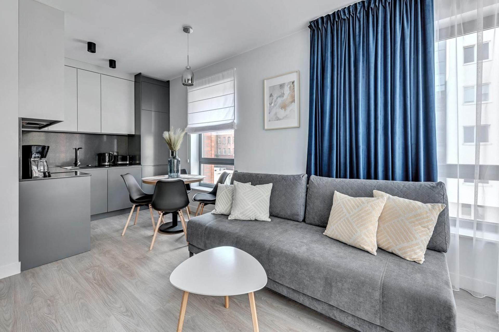 Apartment with Balcony