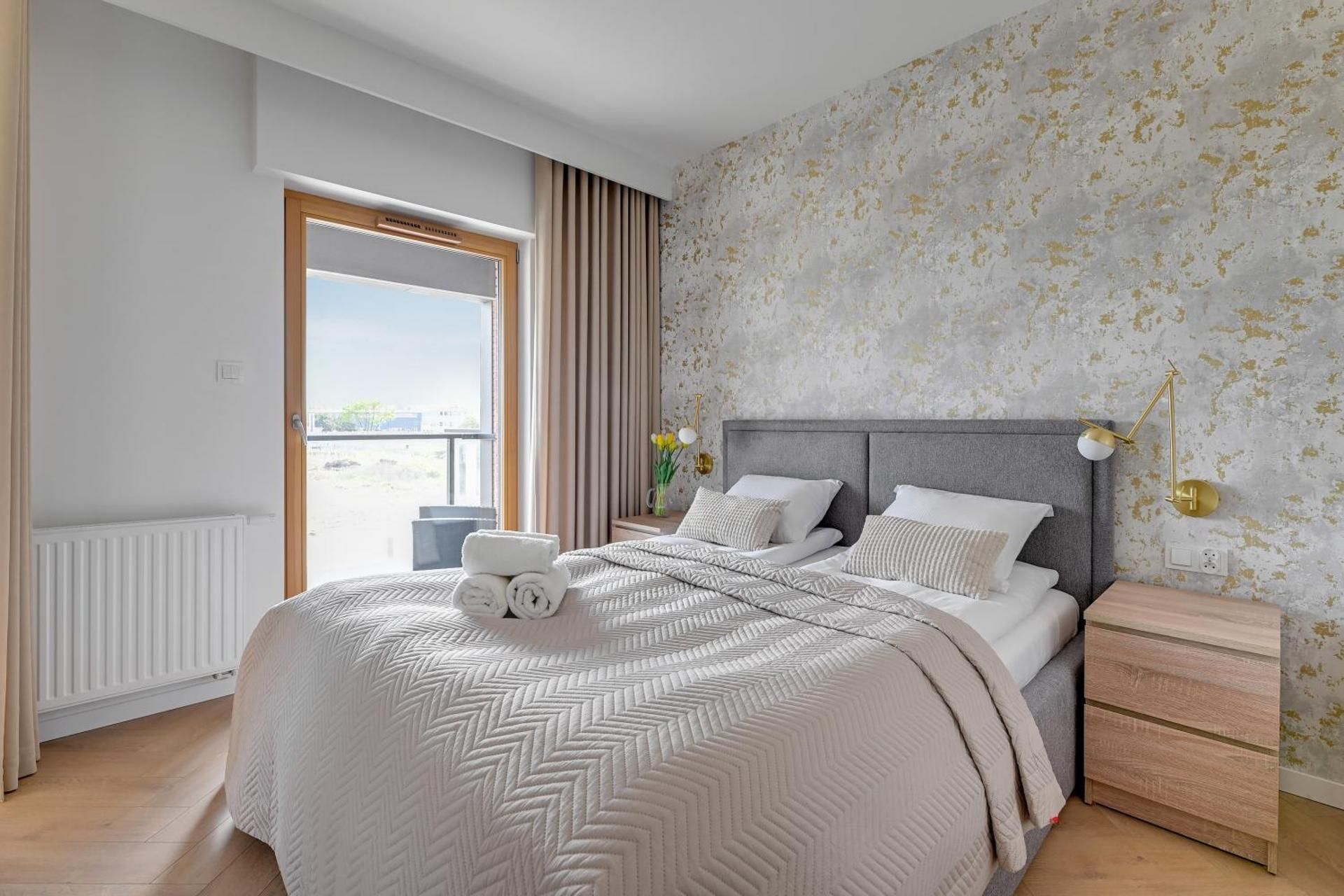 One-Bedroom Apartment with Balcony - Sienna Grobla 8 Street
