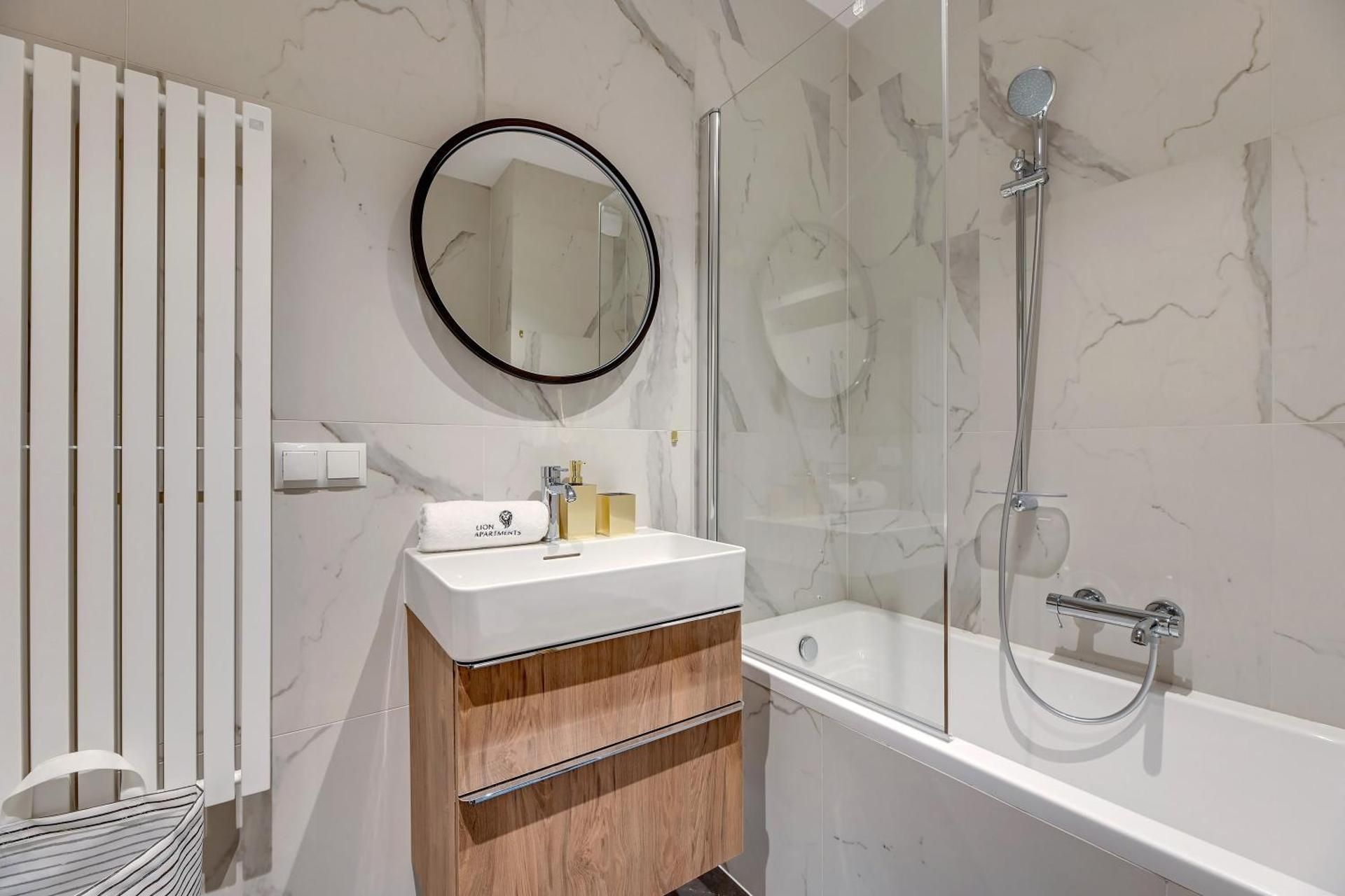 Scala City Center Premium Apartments with Parking by Lion Apartments One-Bedroom Premium Apartment