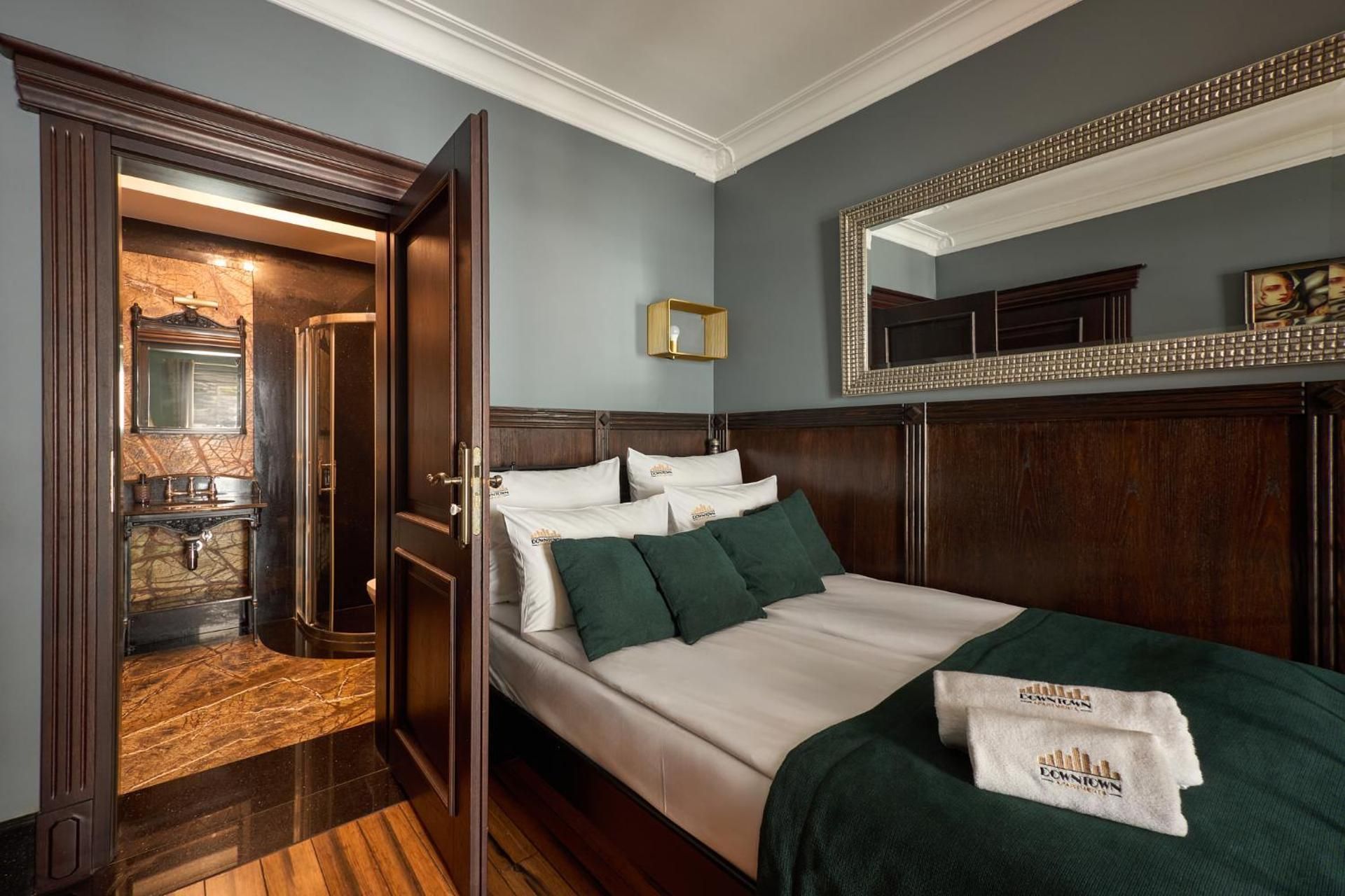 Three-Bedroom Apartment Suite