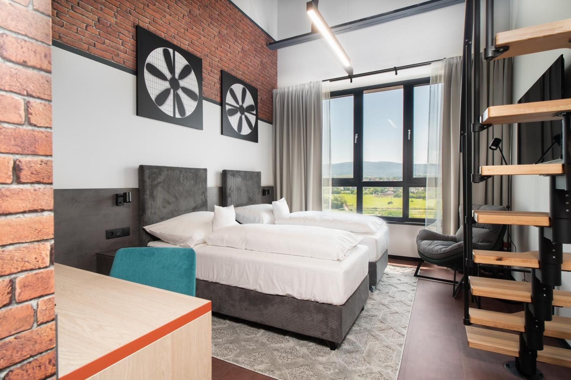 Studio Maisonette