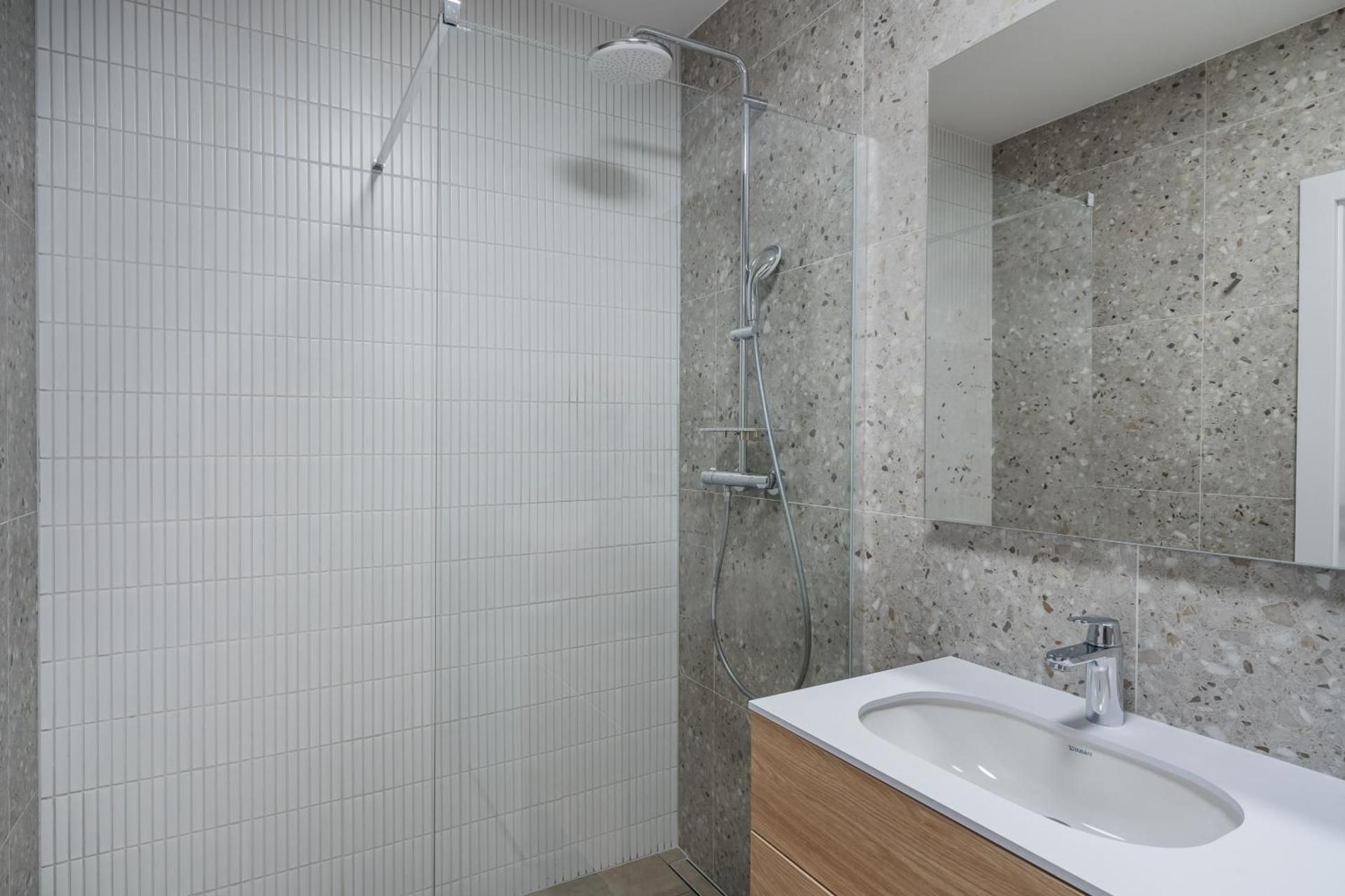 One-Bedroom Deluxe Apartment