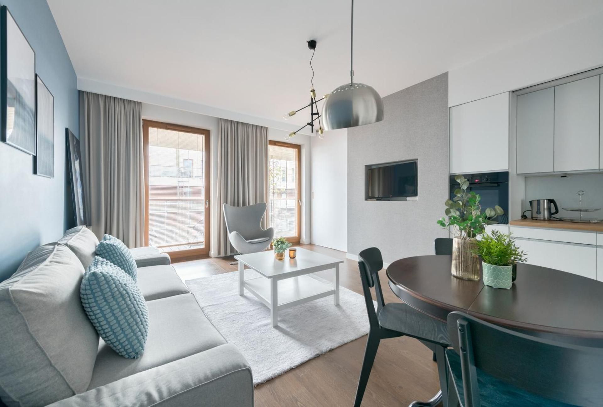 Classic Apartment with Balcony (4 Adults)
