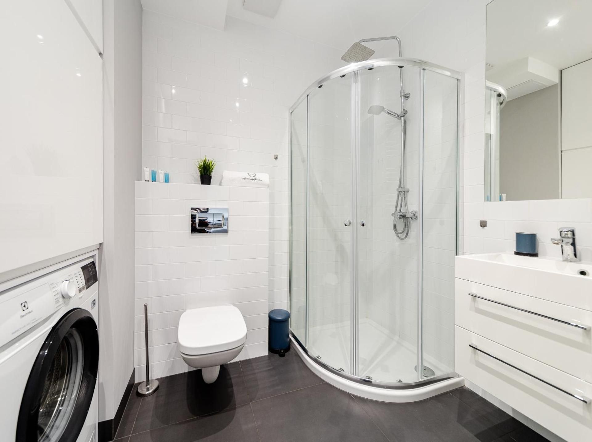 Apartamenty Gdansk EU - Baltica Towers 223 One-Bedroom Apartment with Balcony 2