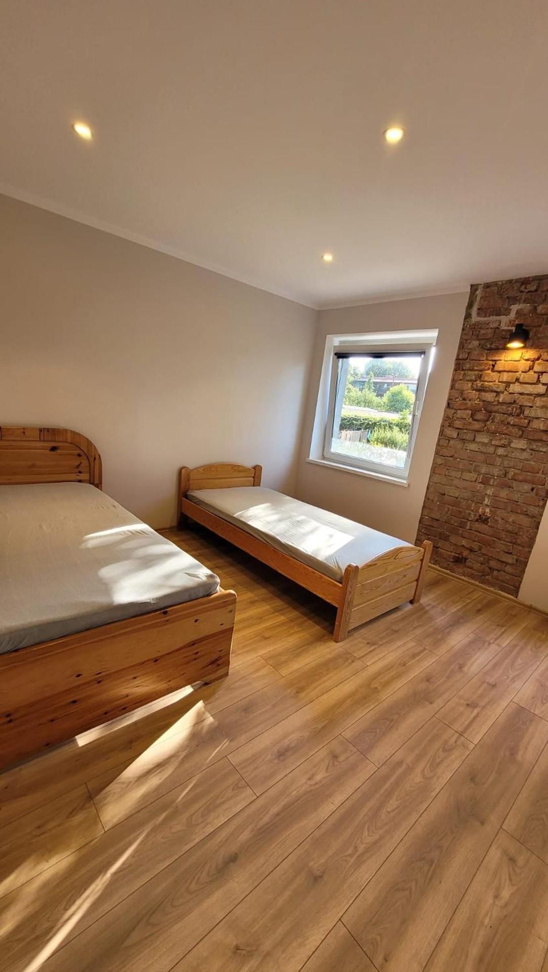 Standard Twin Room with Shared Bathroom