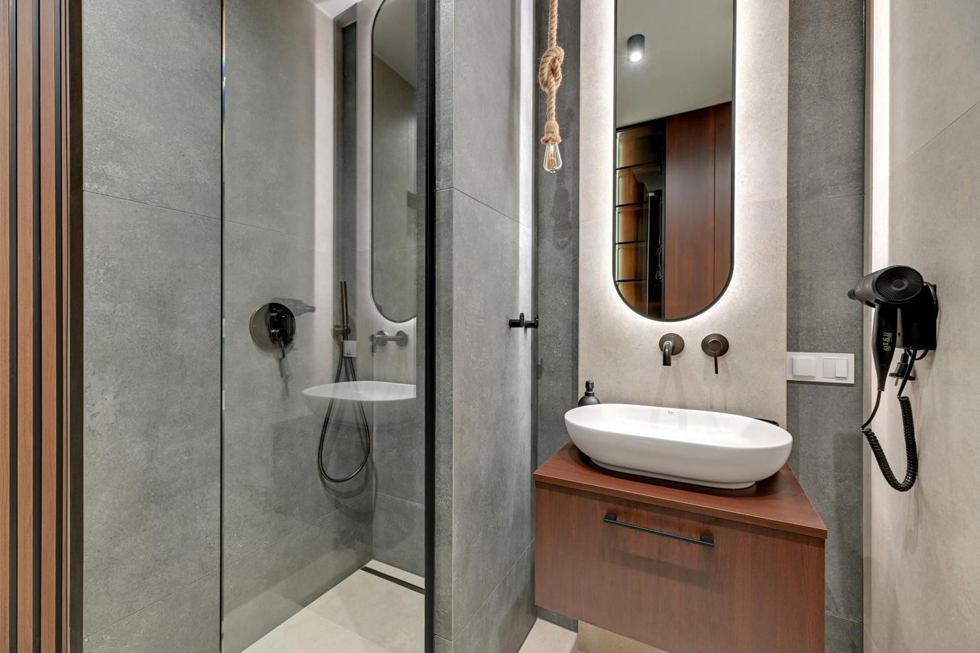 One-Bedroom Standard Apartment