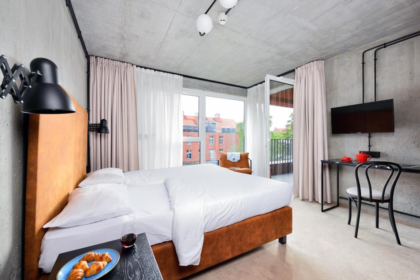 Standard Double Room- OFICYNA building