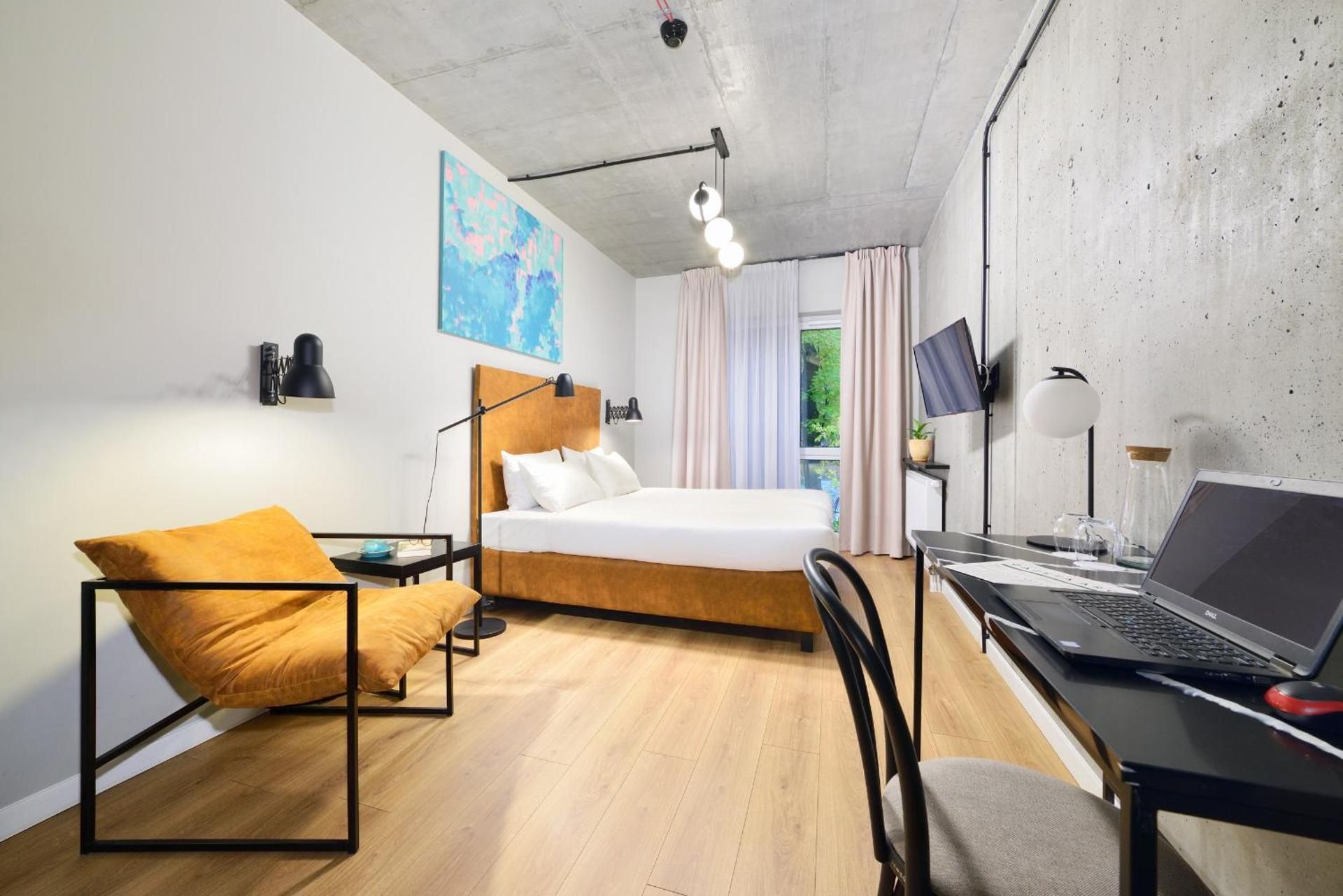 Three room studio with kitchen - FABRYKA building
