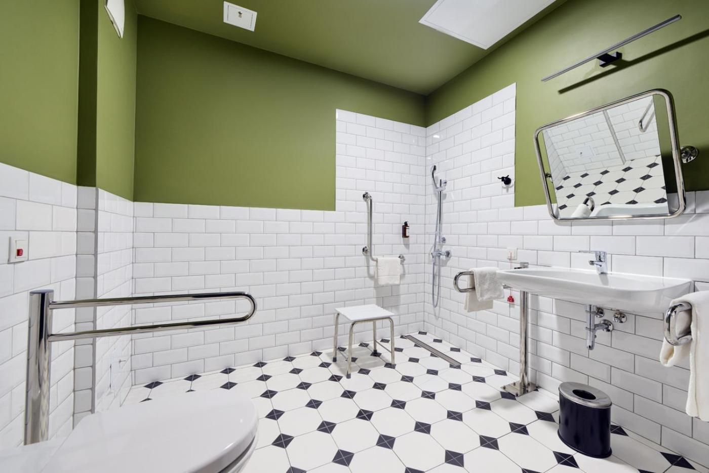 Single Room - Disability Access