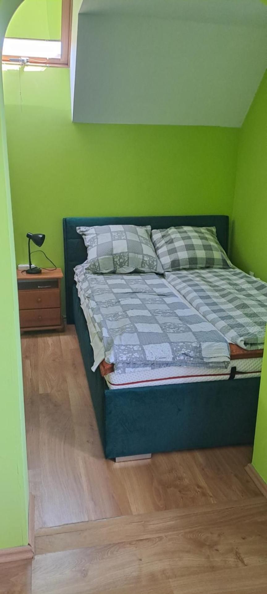 Deluxe Double Room (2 Adults + 1 Child)