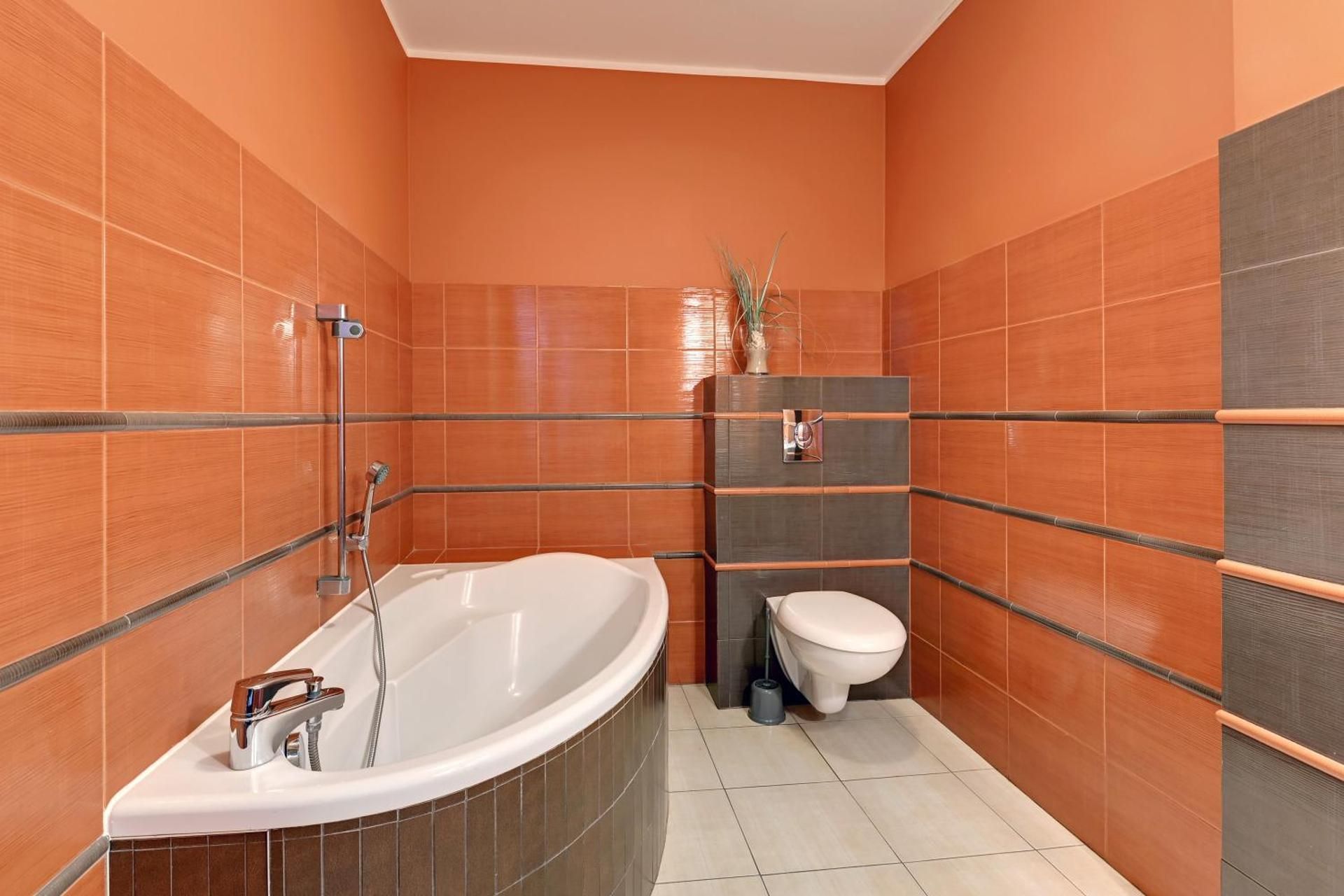 One-Bedroom Premier Apartment