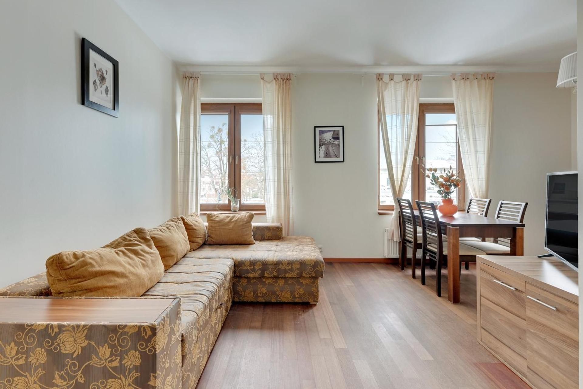One-Bedroom Premier Apartment