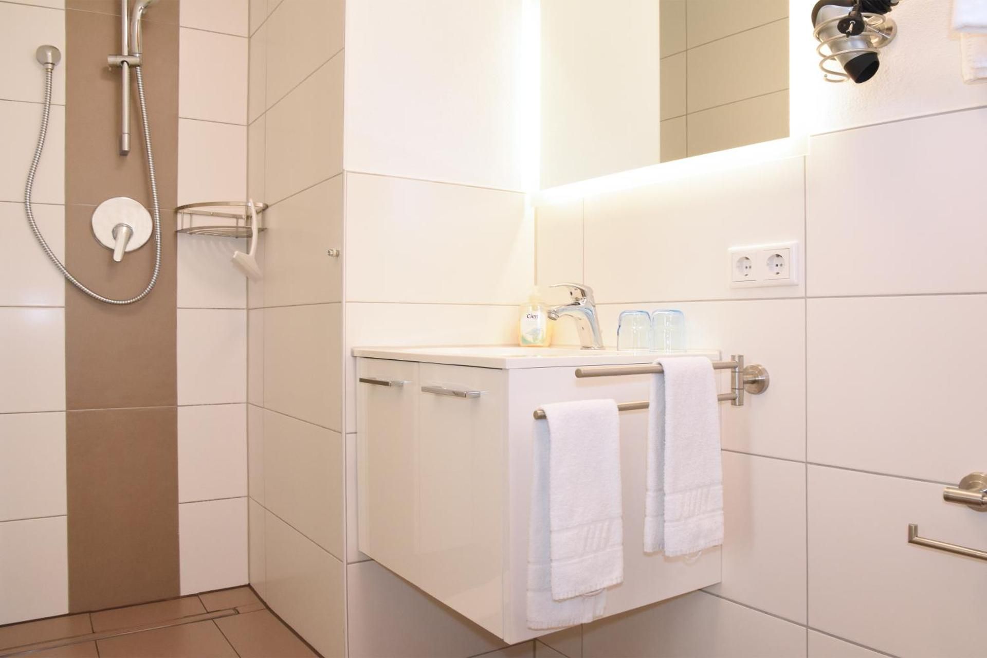 Pension Freiheit Double Room with Balcony and Sofabed 3