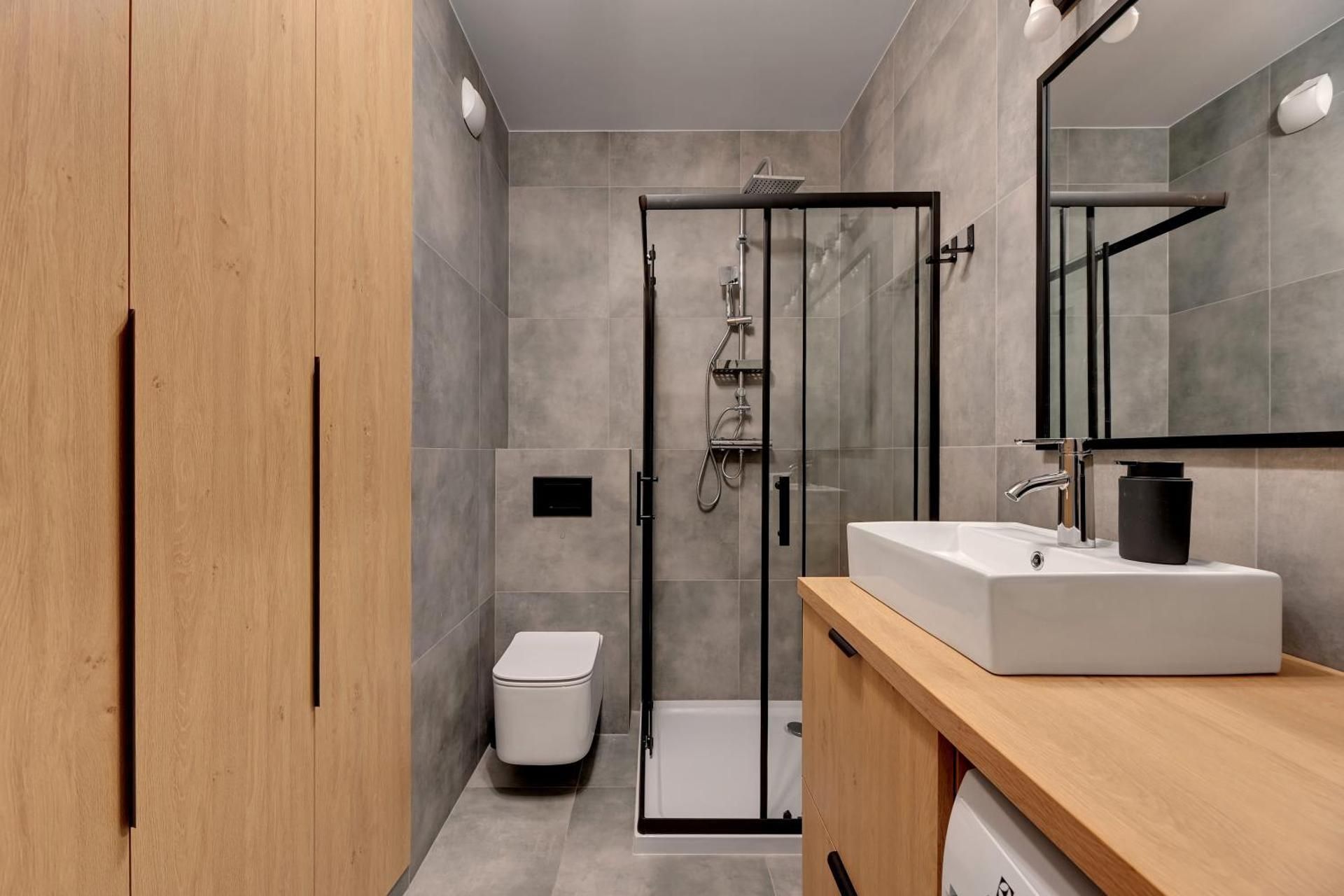 One-Bedroom Deluxe Apartment