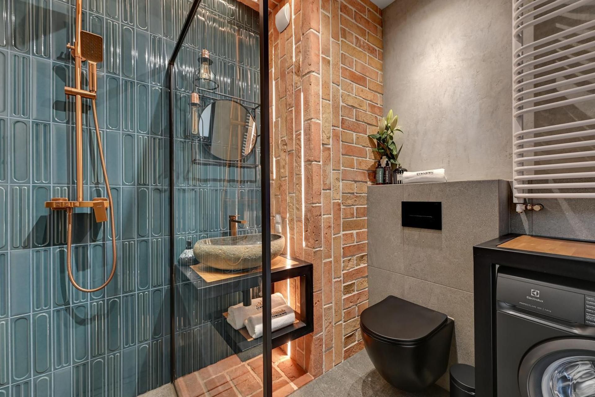 One-Bedroom Deluxe Apartment