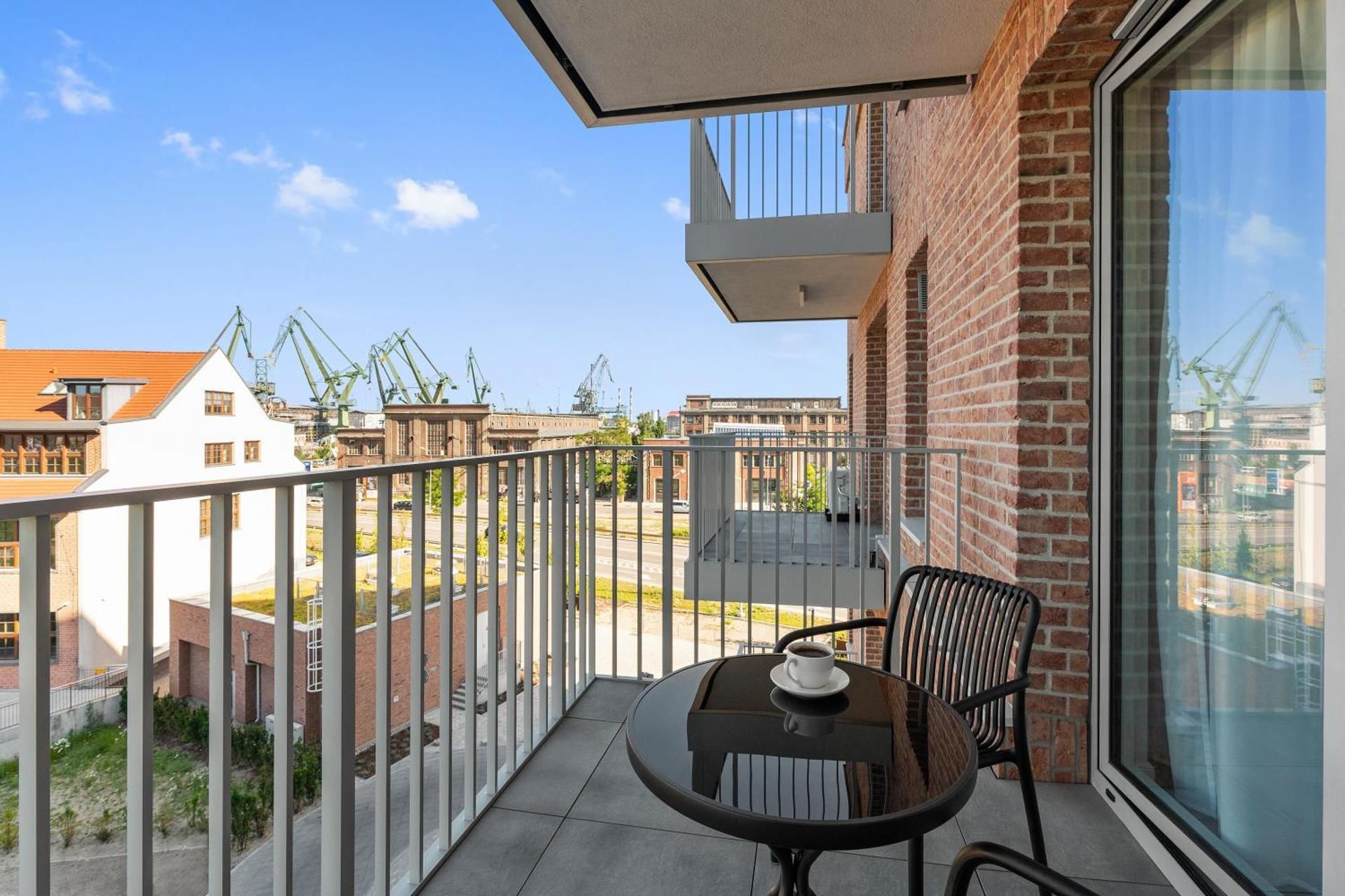 Studio Apartment with Balcony