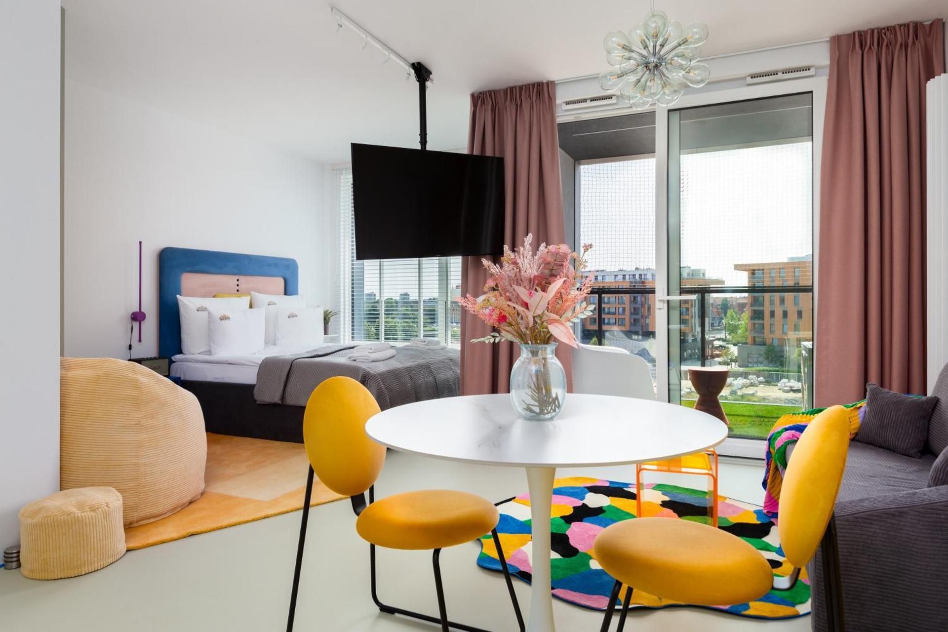 Chlebova - Riverside View Terrace, Free Parking, Gym & Kidsplay by Downtown Apartments Superior Apartment 2