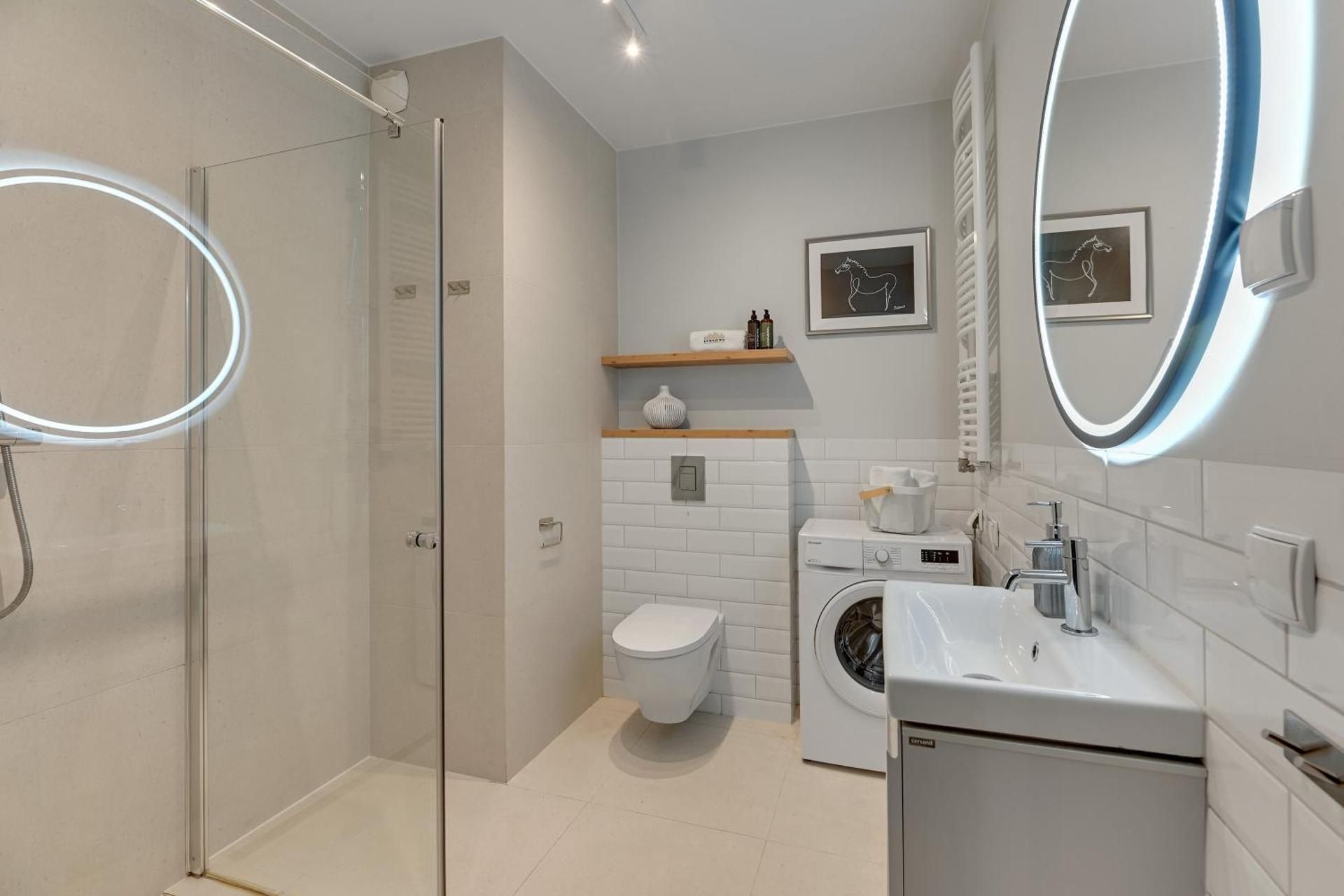 Two-Bedroom Deluxe Apartment