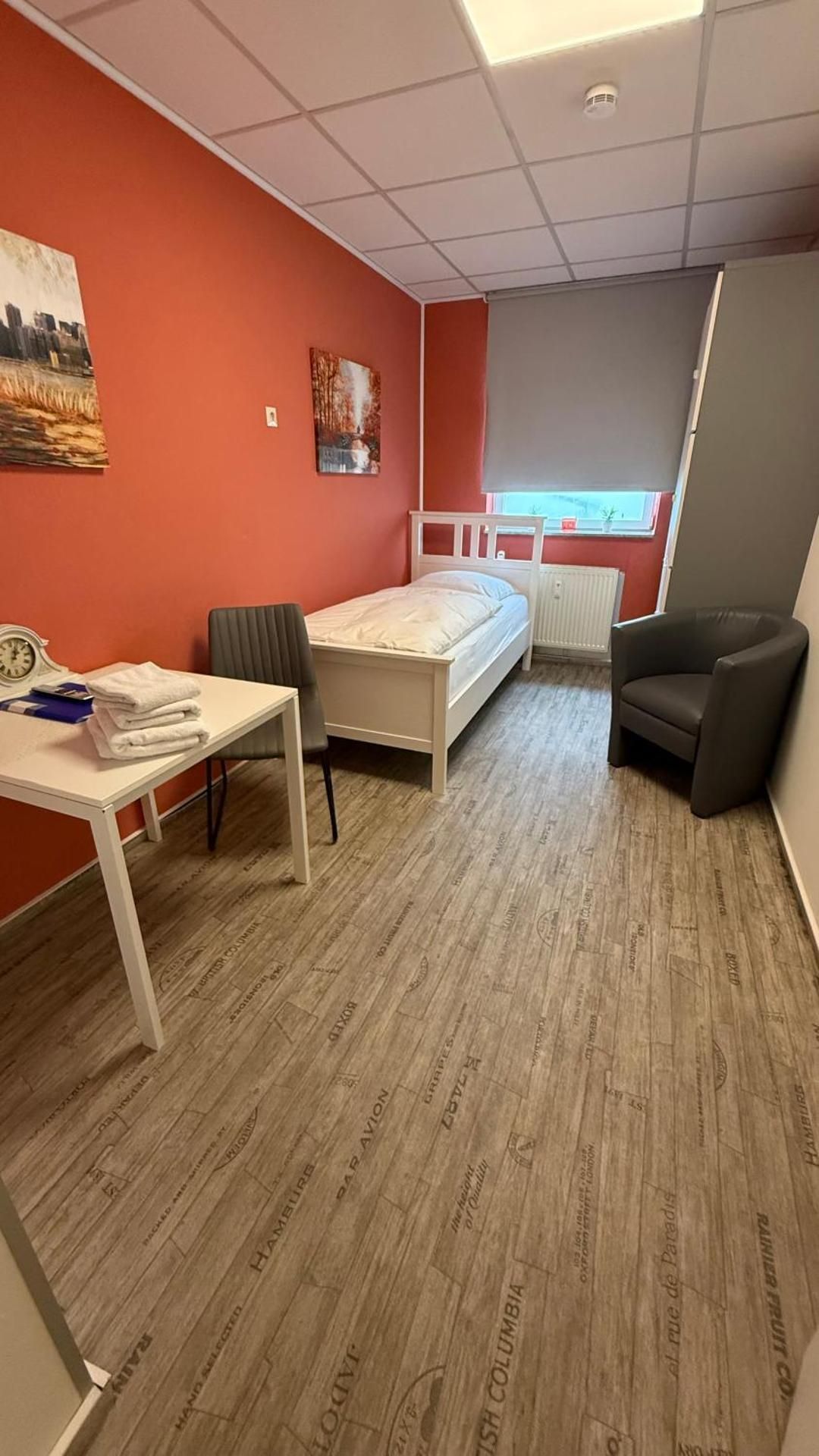 Single Room with Shared Bathroom