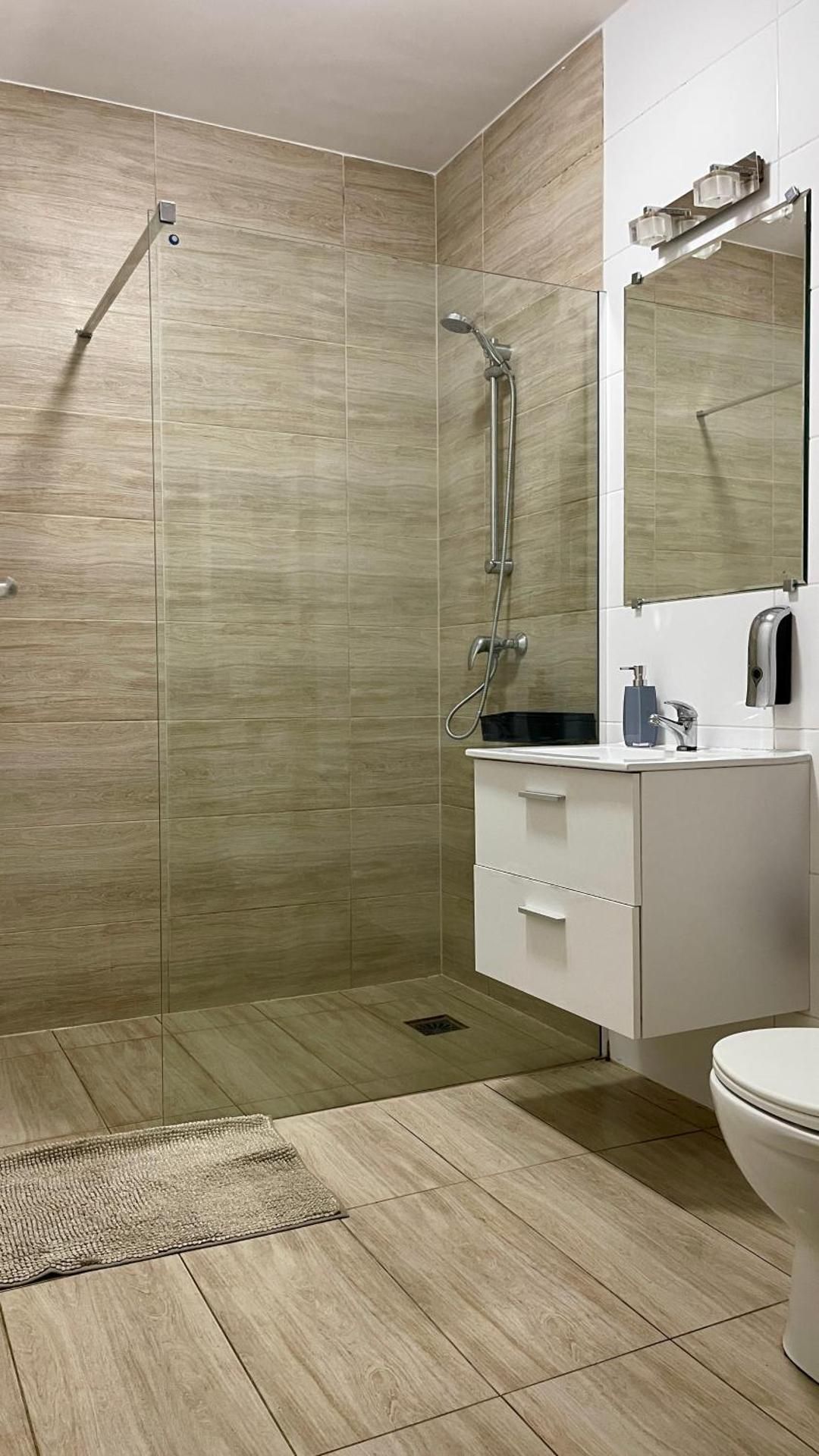 Economy Twin Room