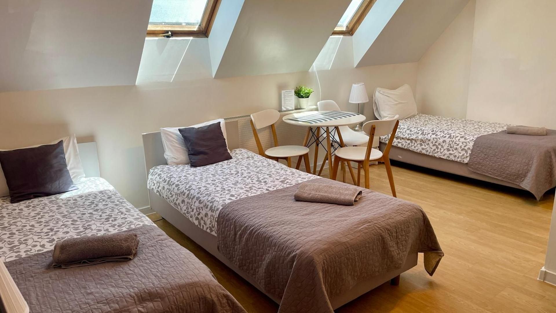 Economy Triple Room