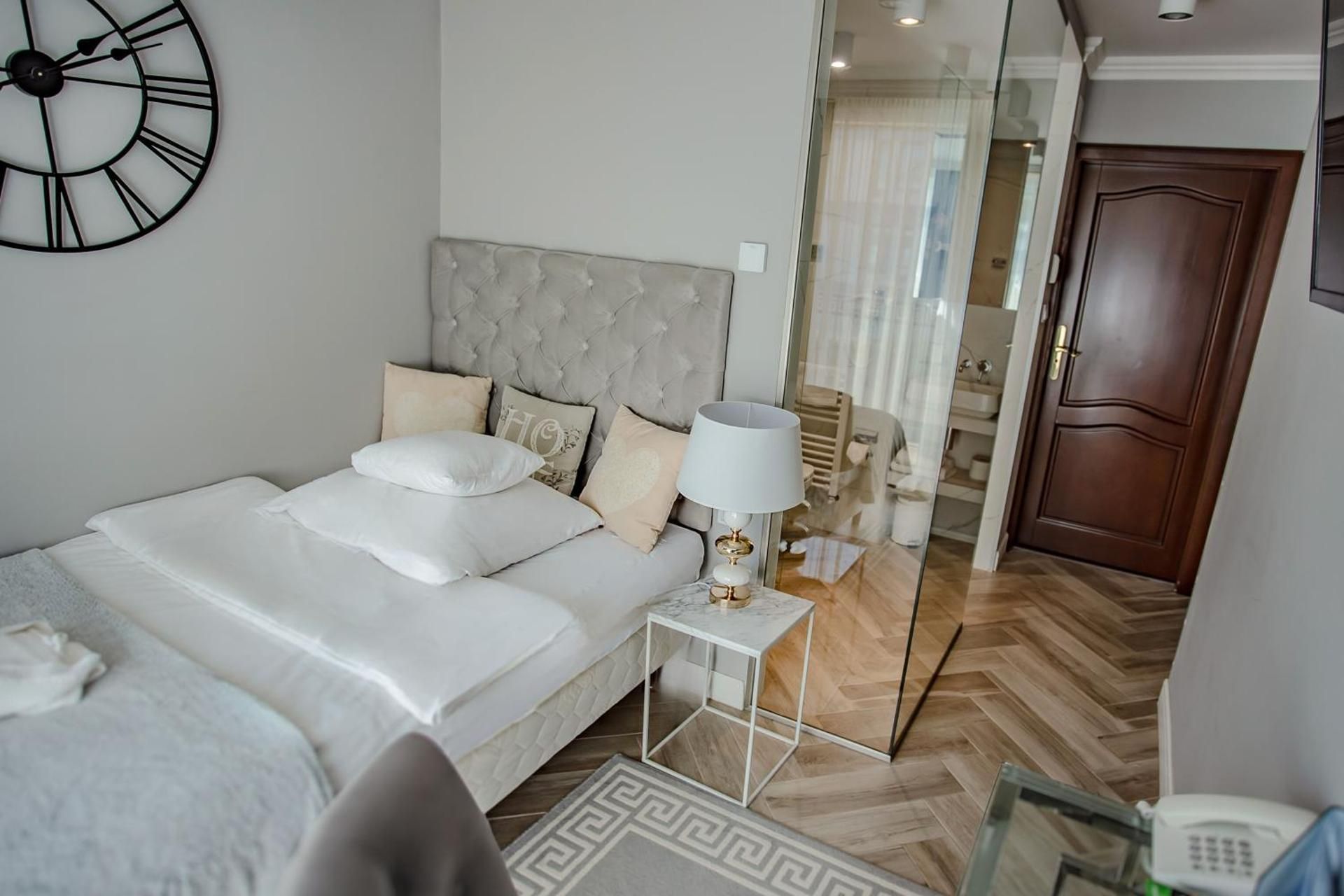 Single Comfort Room