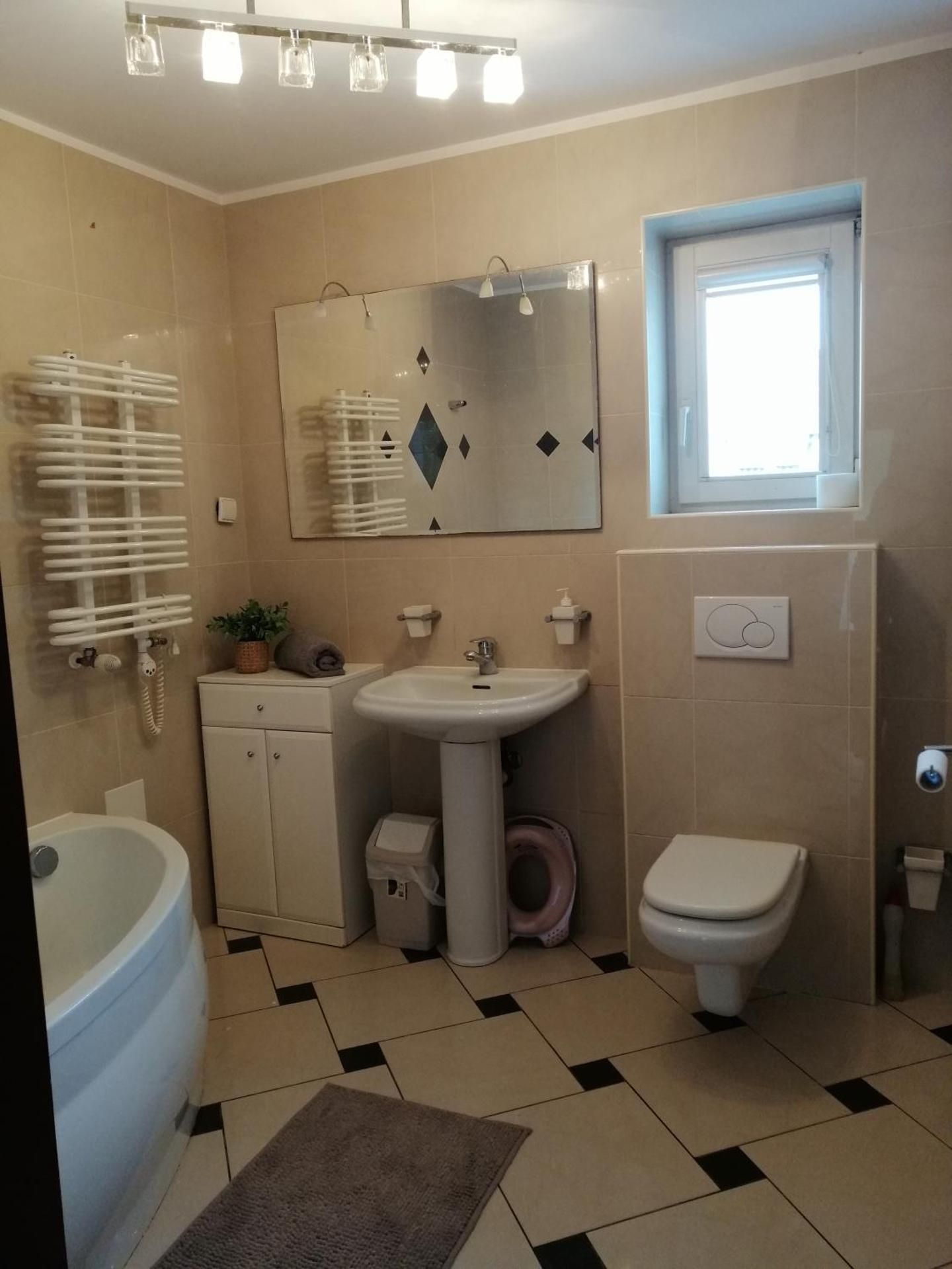 Basic Triple Room with Shared Bathroom