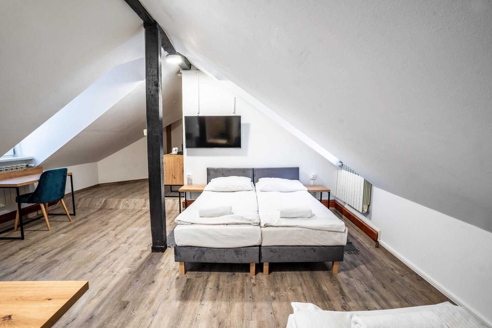 Quadruple Room with Lake View