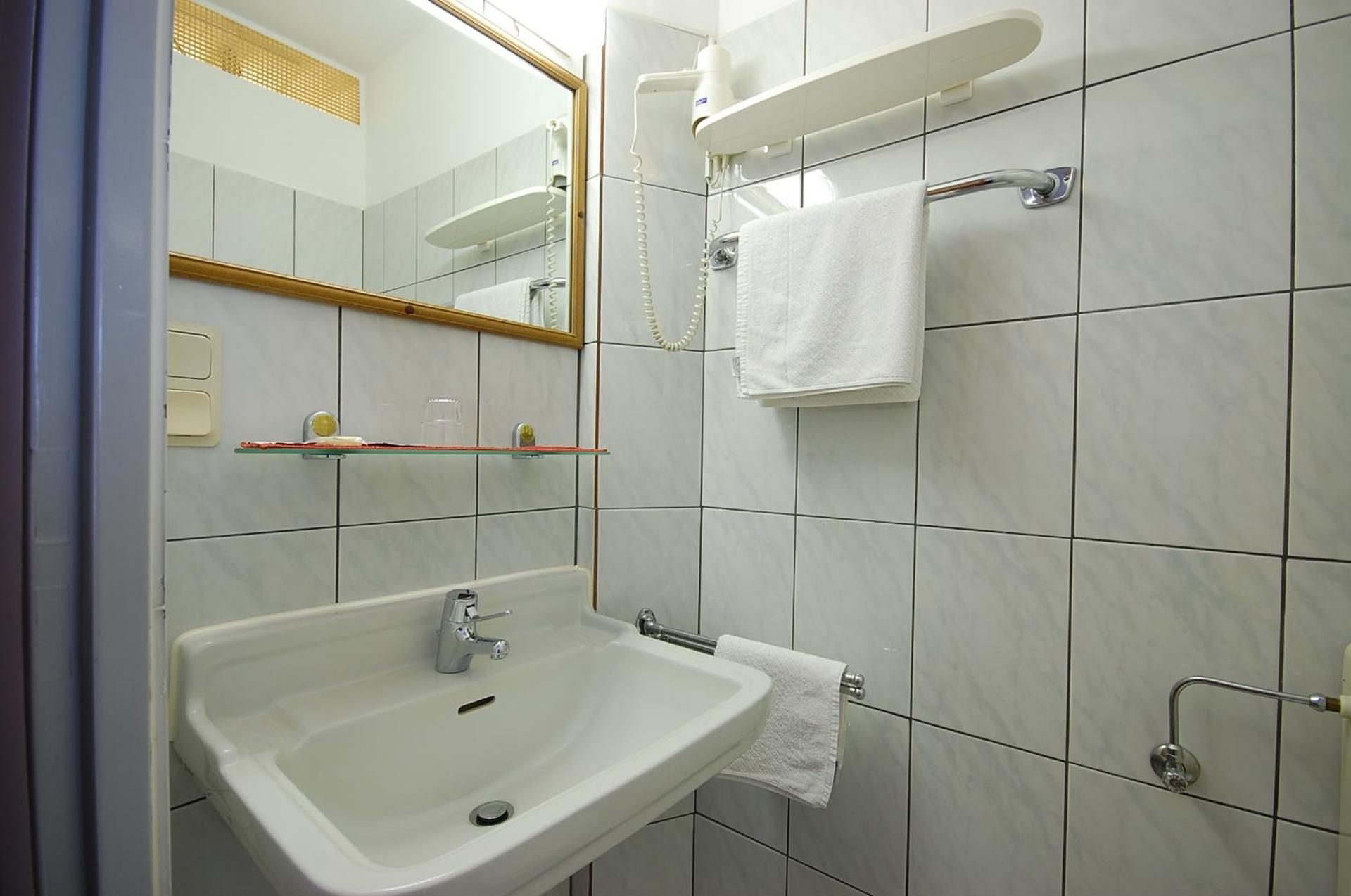 Single Room With Private Bathroom