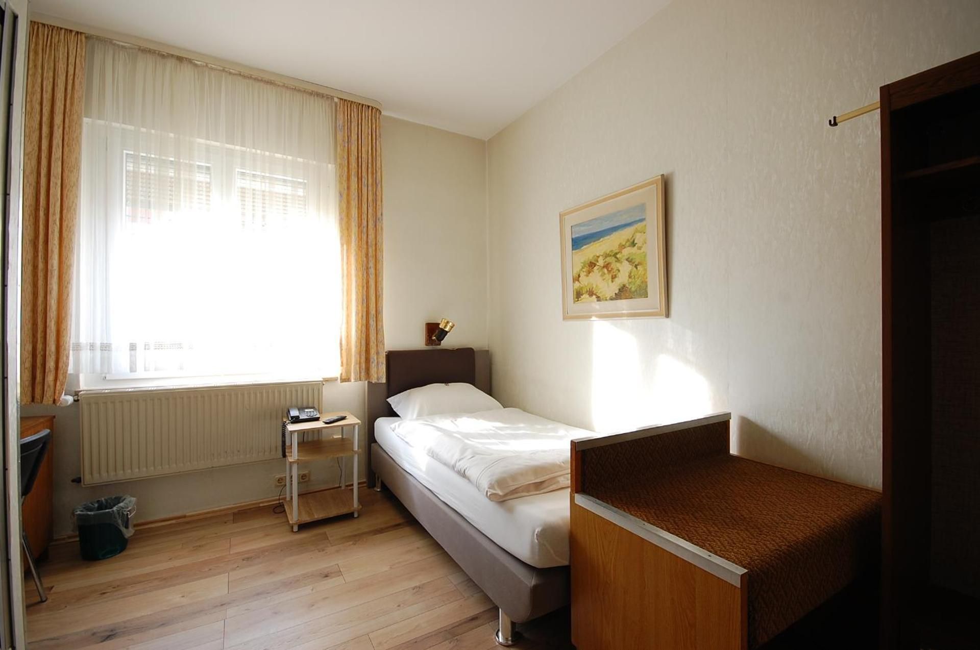 Business Single Room