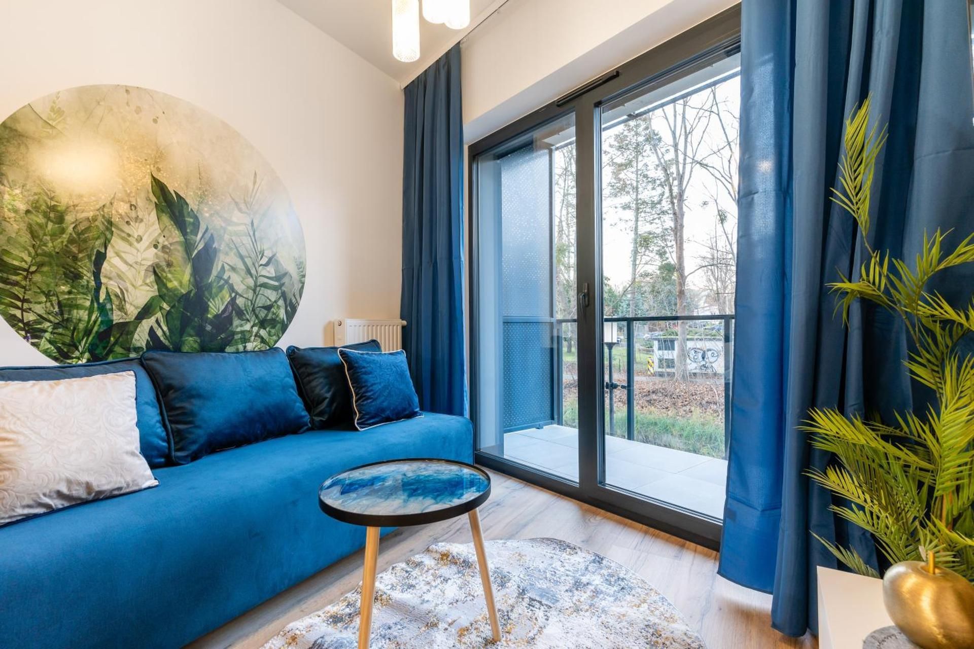 Apartment with Park View