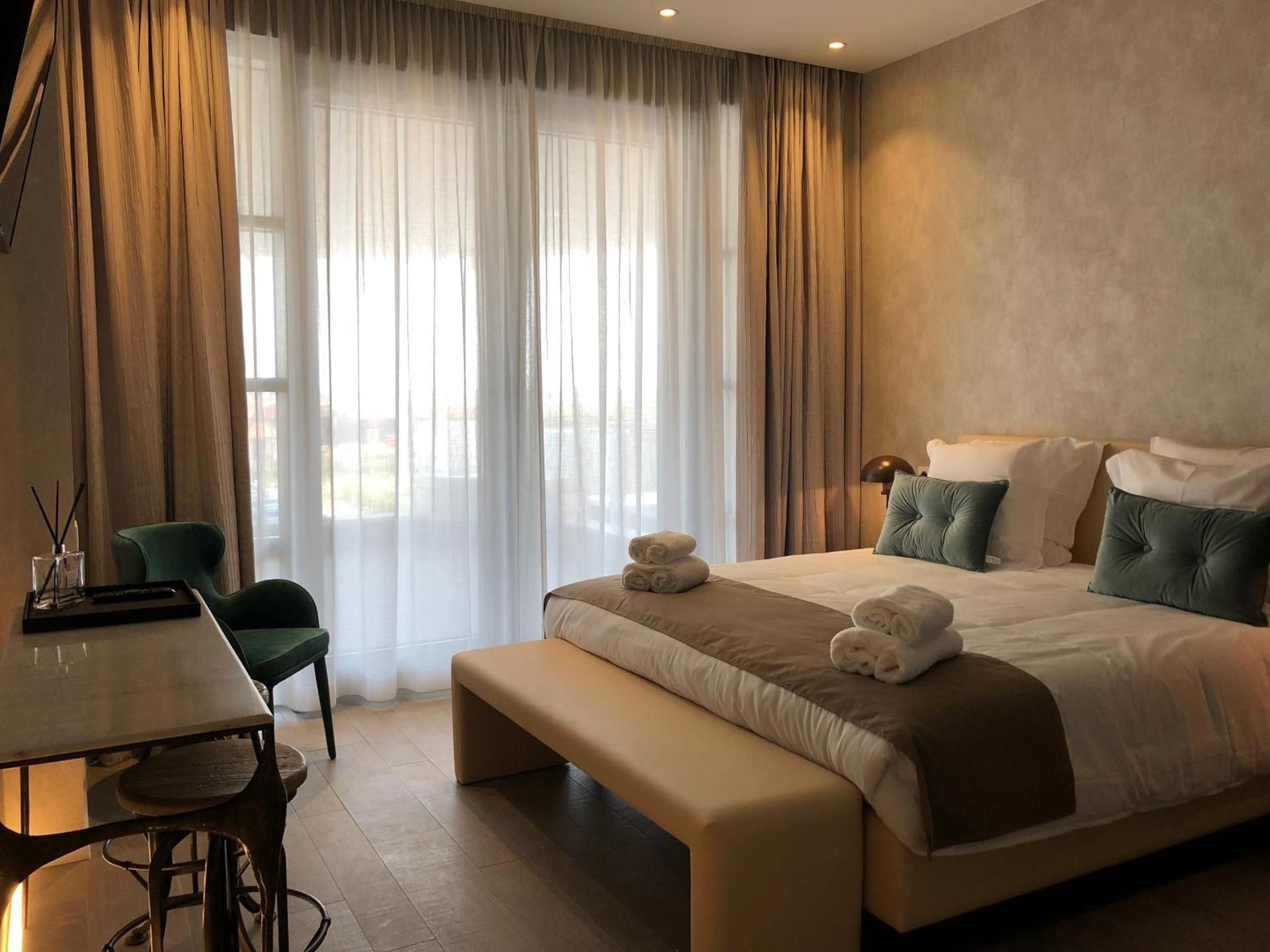 Large Double Room