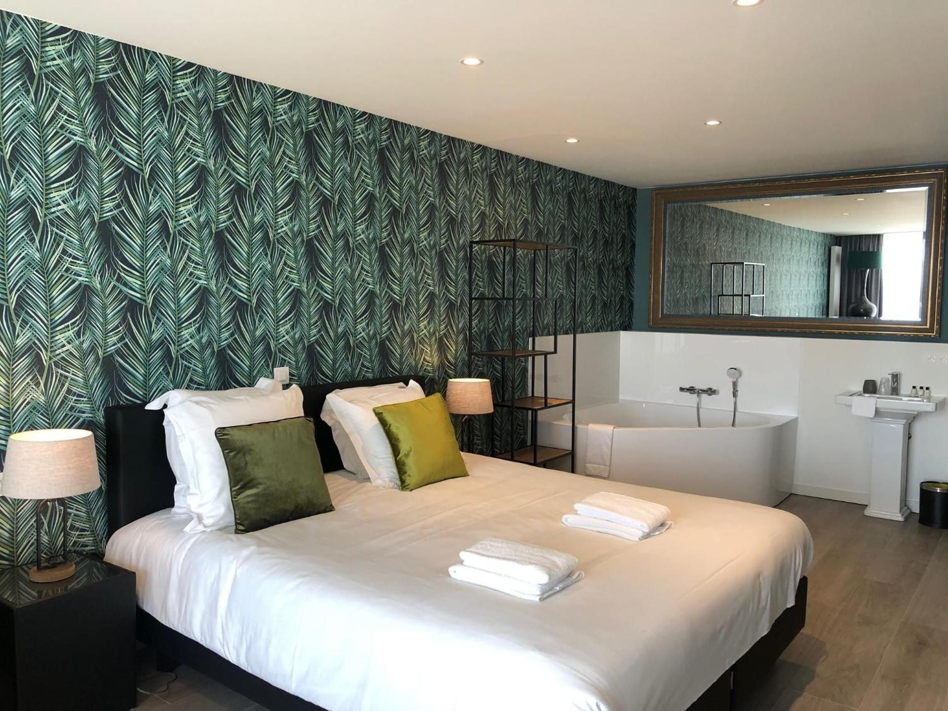 Junior Suite with Balcony