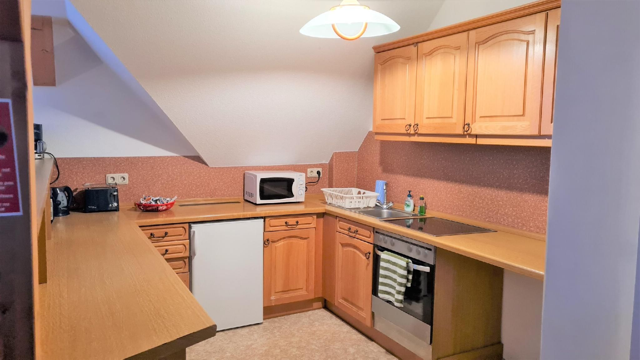 Pension Breitenborn Ferienwohnung-Apartment-Eigenes Badezimmer-Strassenblick